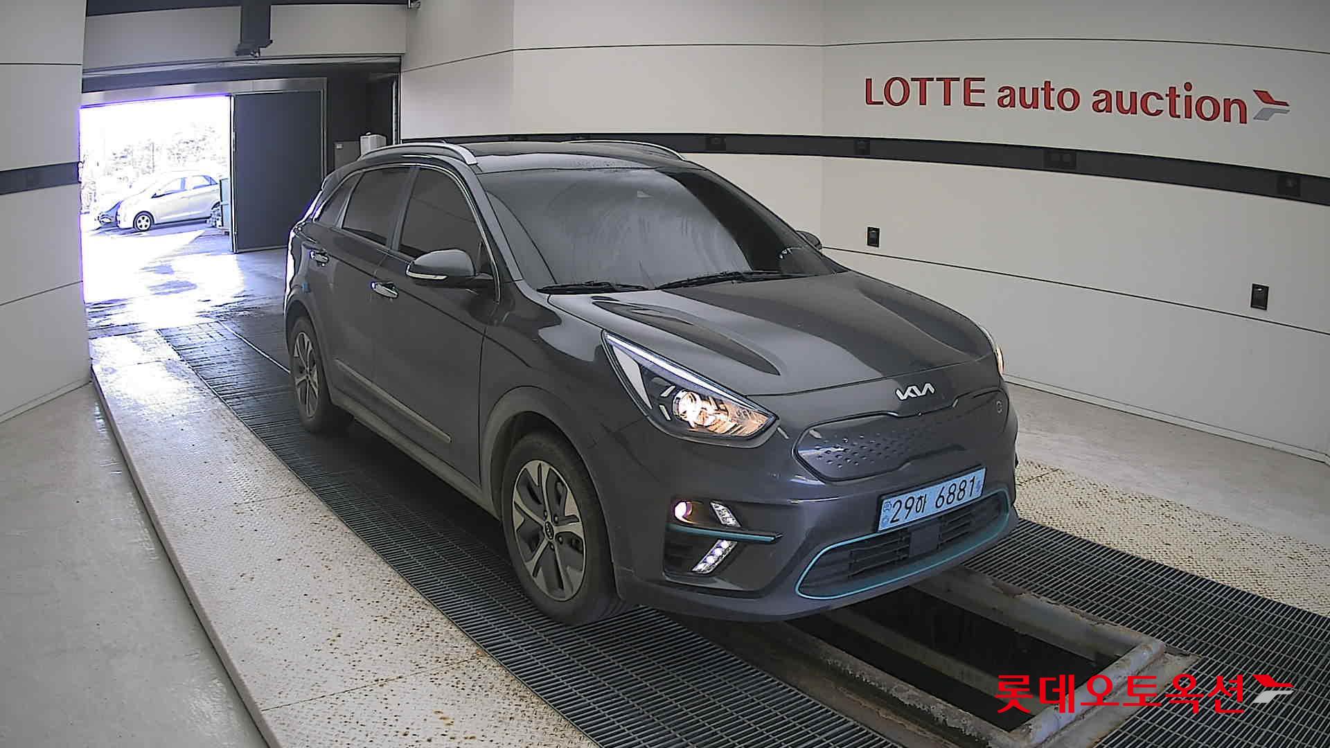 Kia Niro EV 2022 Interstellagray из Кореи, фото 2