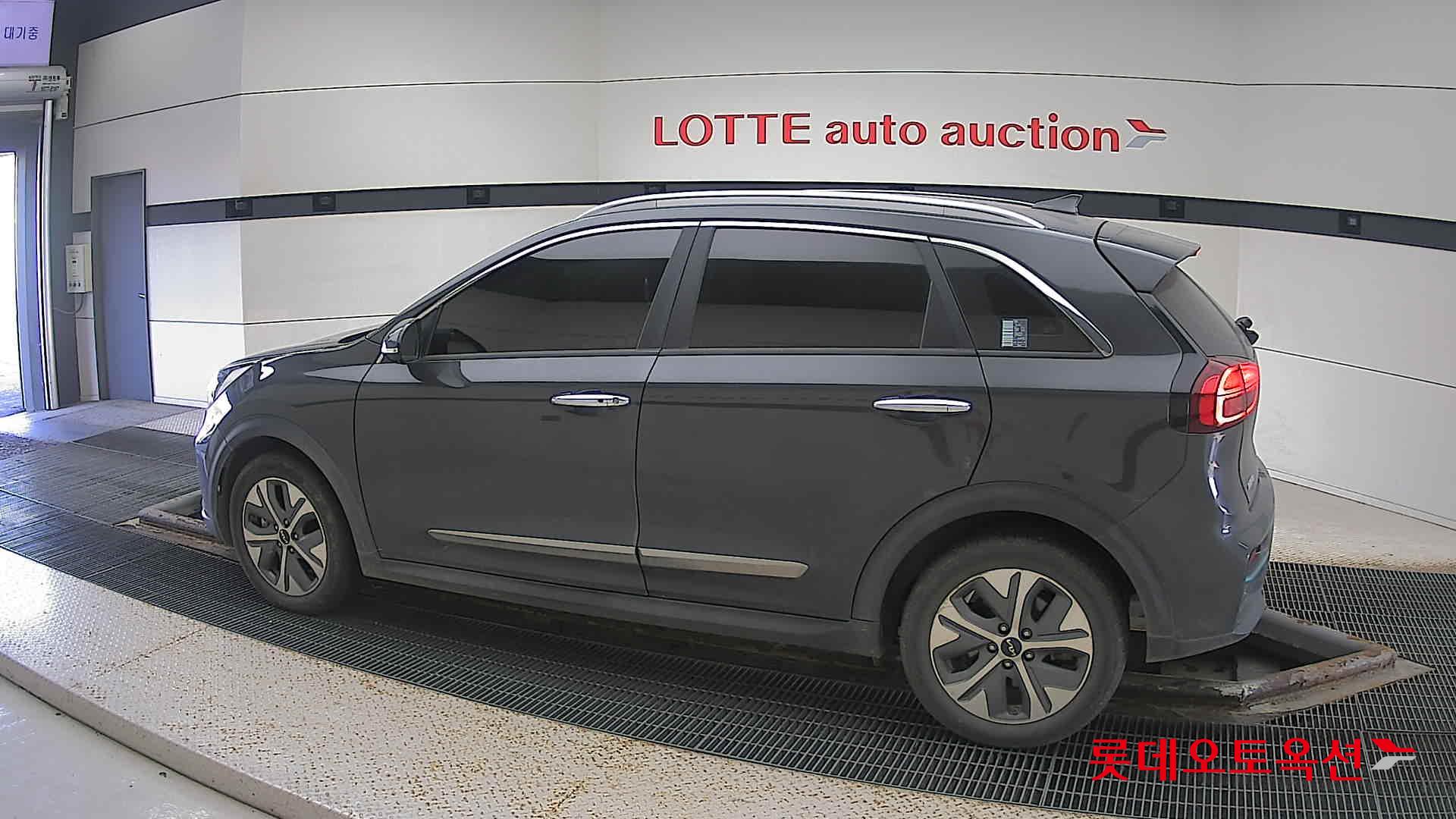 Kia Niro EV id 3446742 из Кореи 11