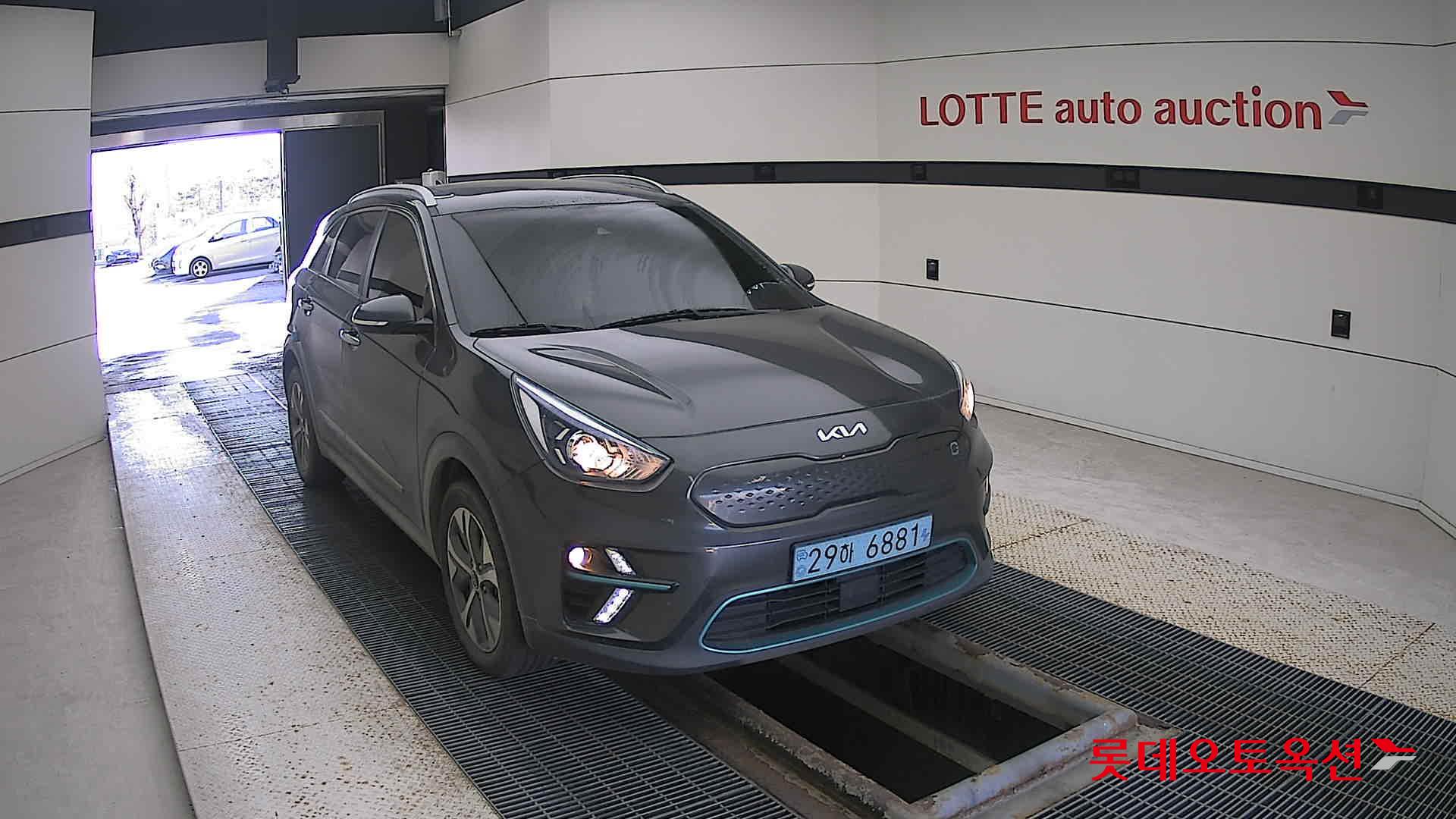 Kia Niro EV id 3446742 из Кореи 15