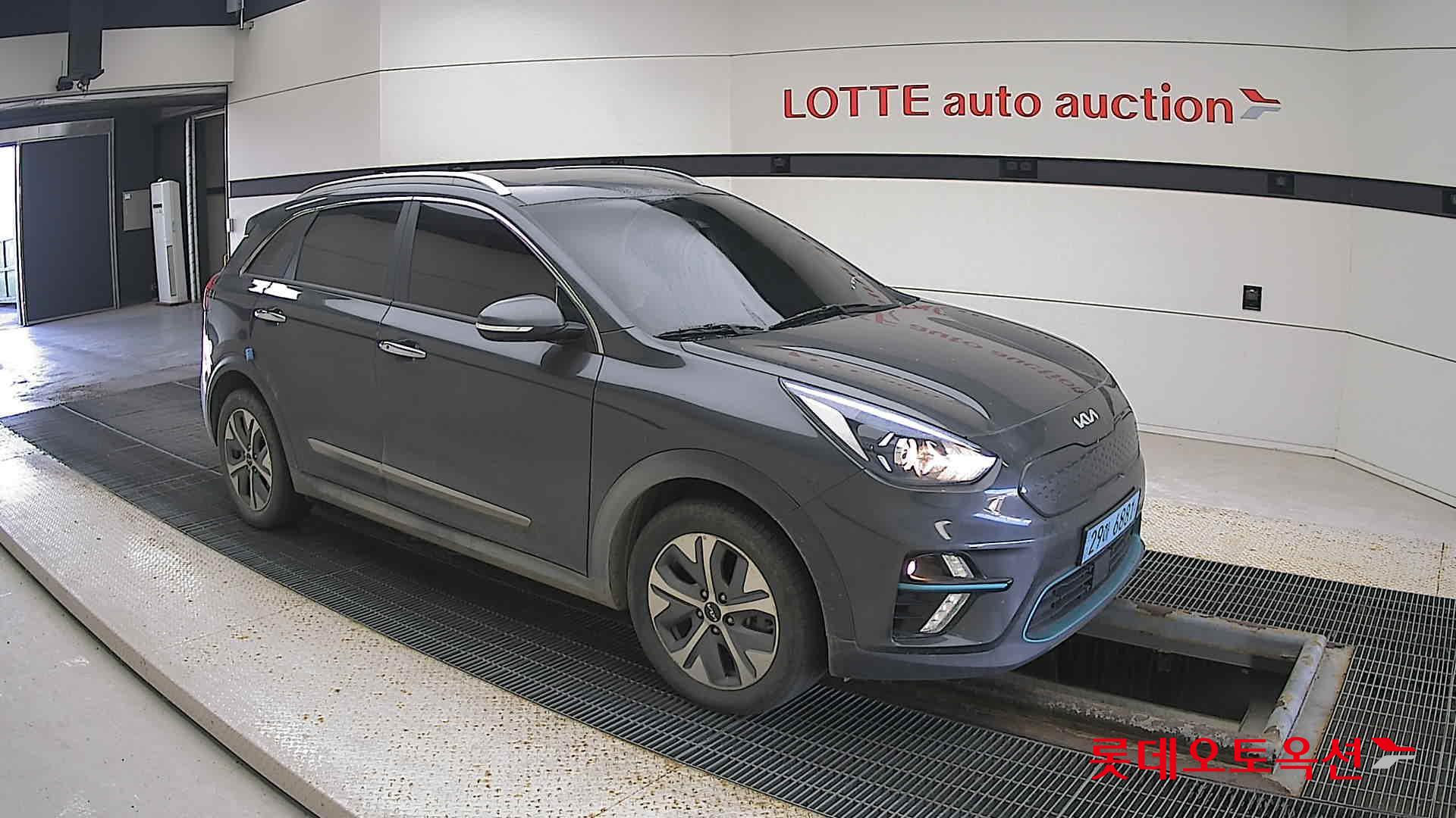 Kia Niro EV id 3446742 из Кореи 16
