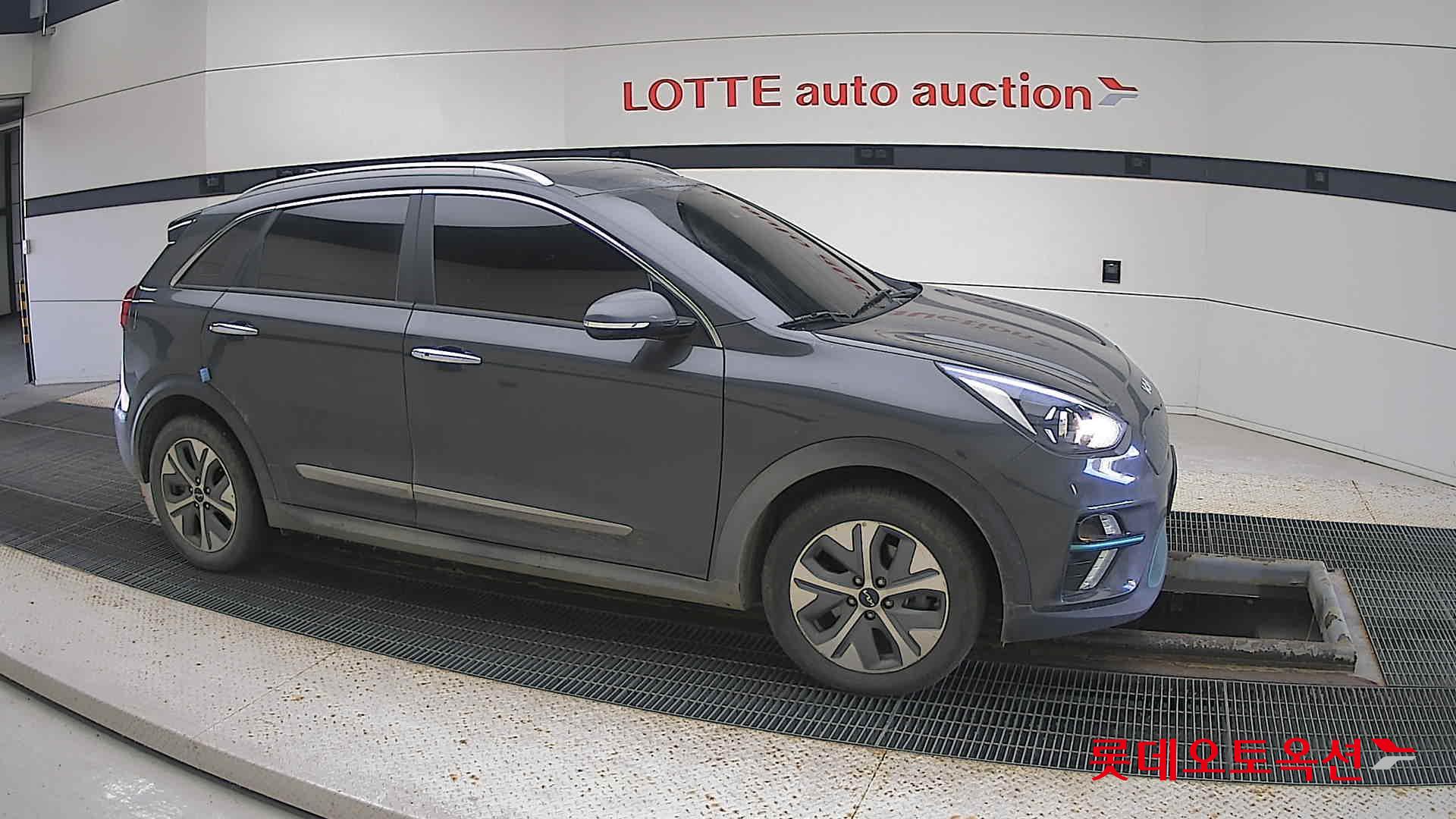 Kia Niro EV id 3446742 из Кореи 17