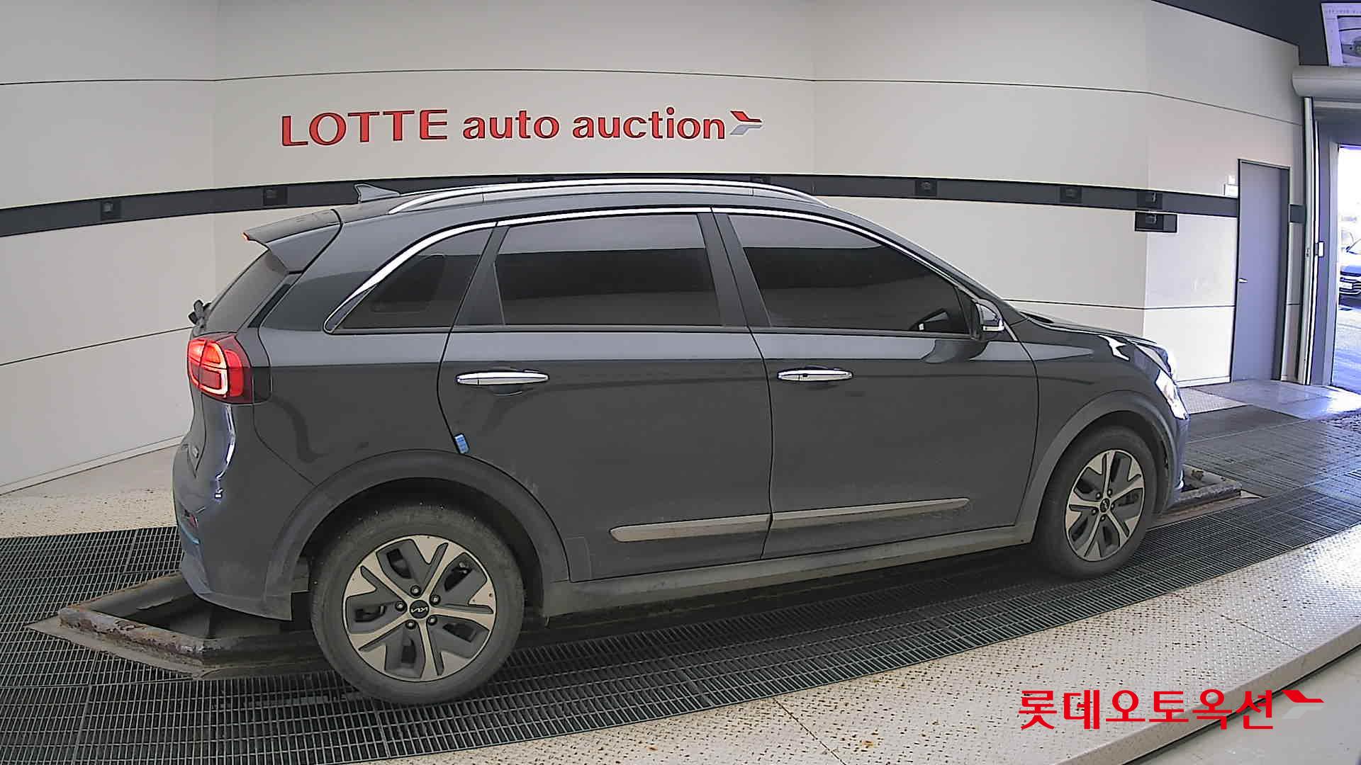 Kia Niro EV id 3446742 из Кореи 18