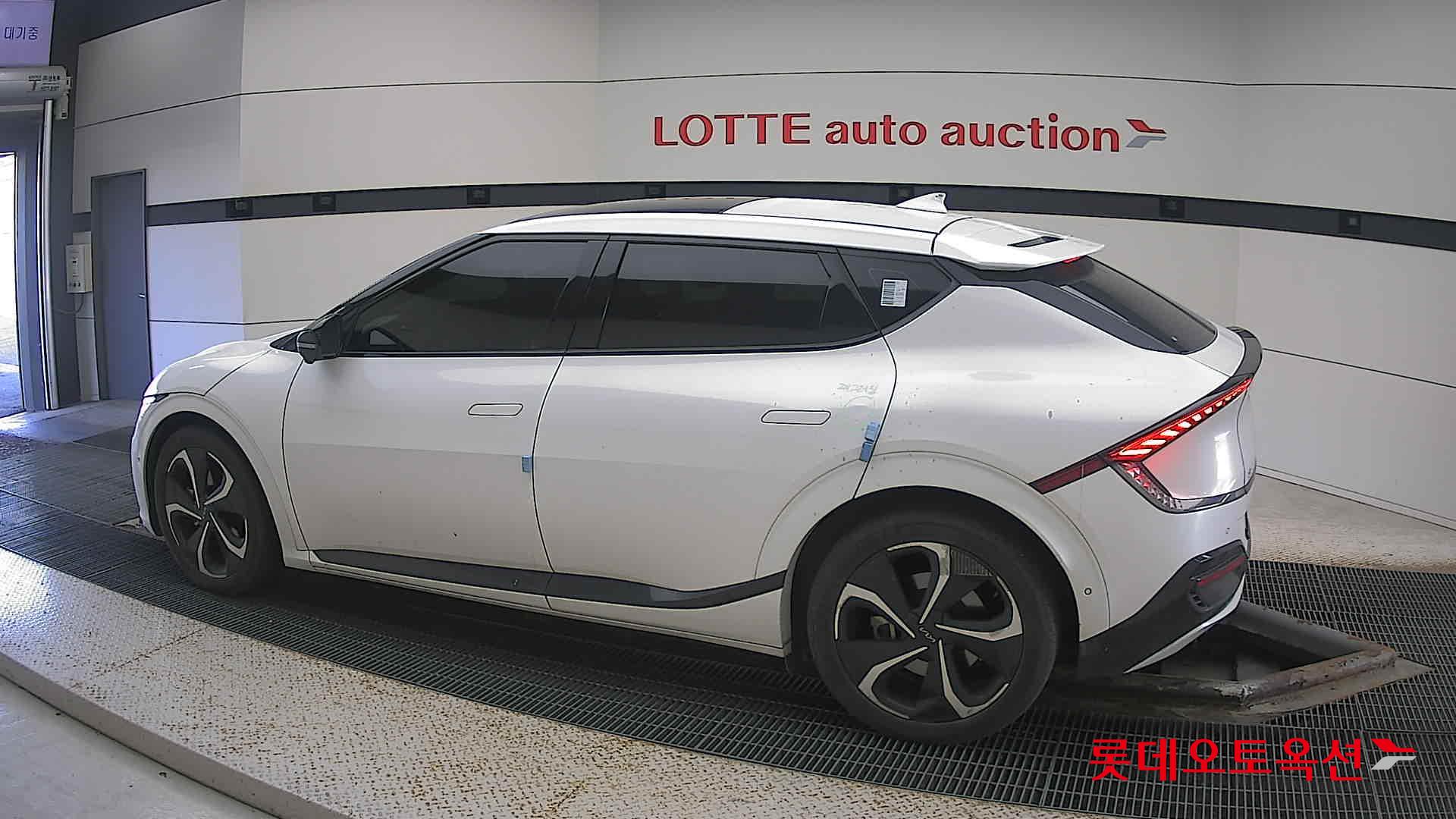 Kia EV6 id 3446763 из Кореи 11