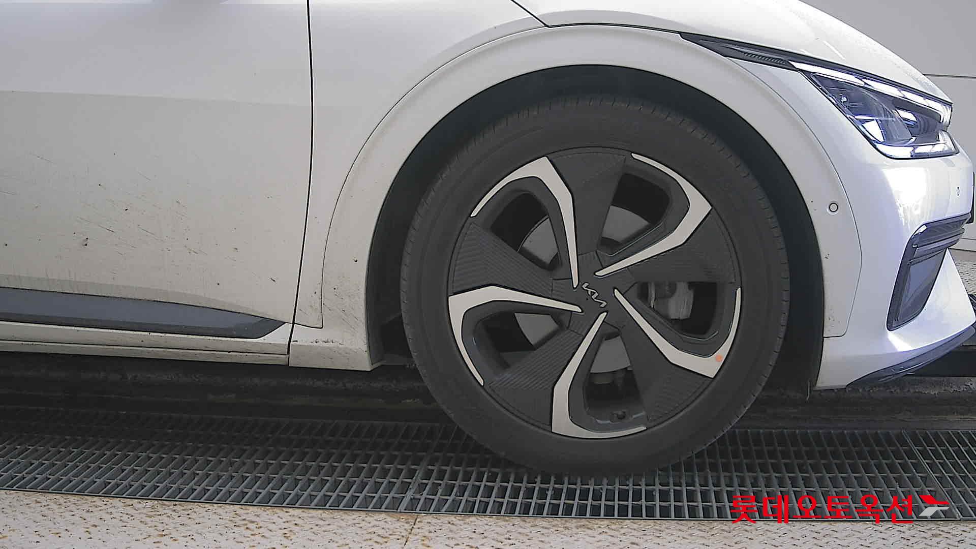 Kia EV6 id 3446763 из Кореи 23