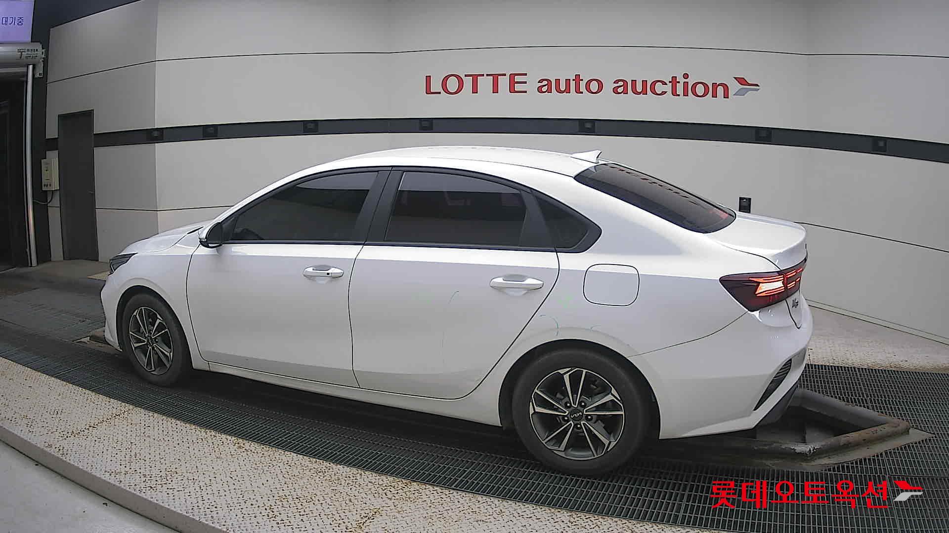 Kia K3 id 3436631 из Кореи 11