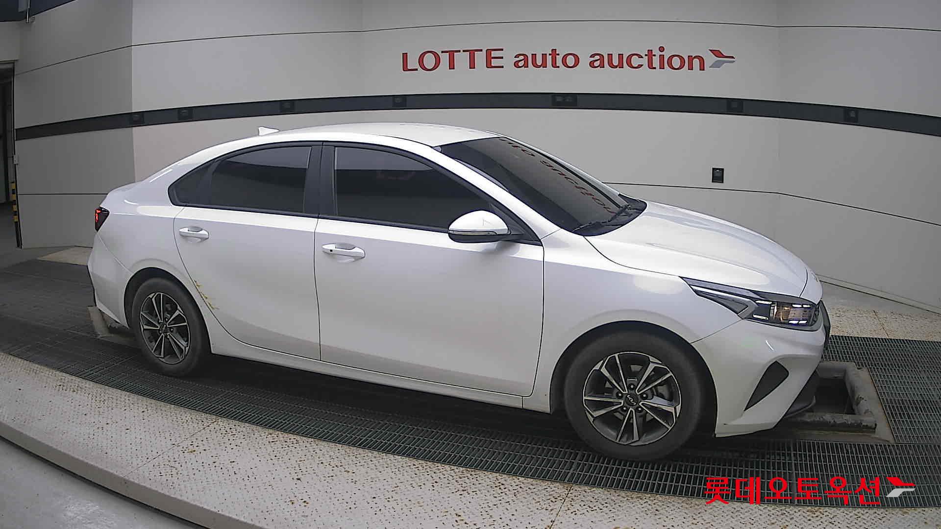 Kia K3 id 3436631 из Кореи 17