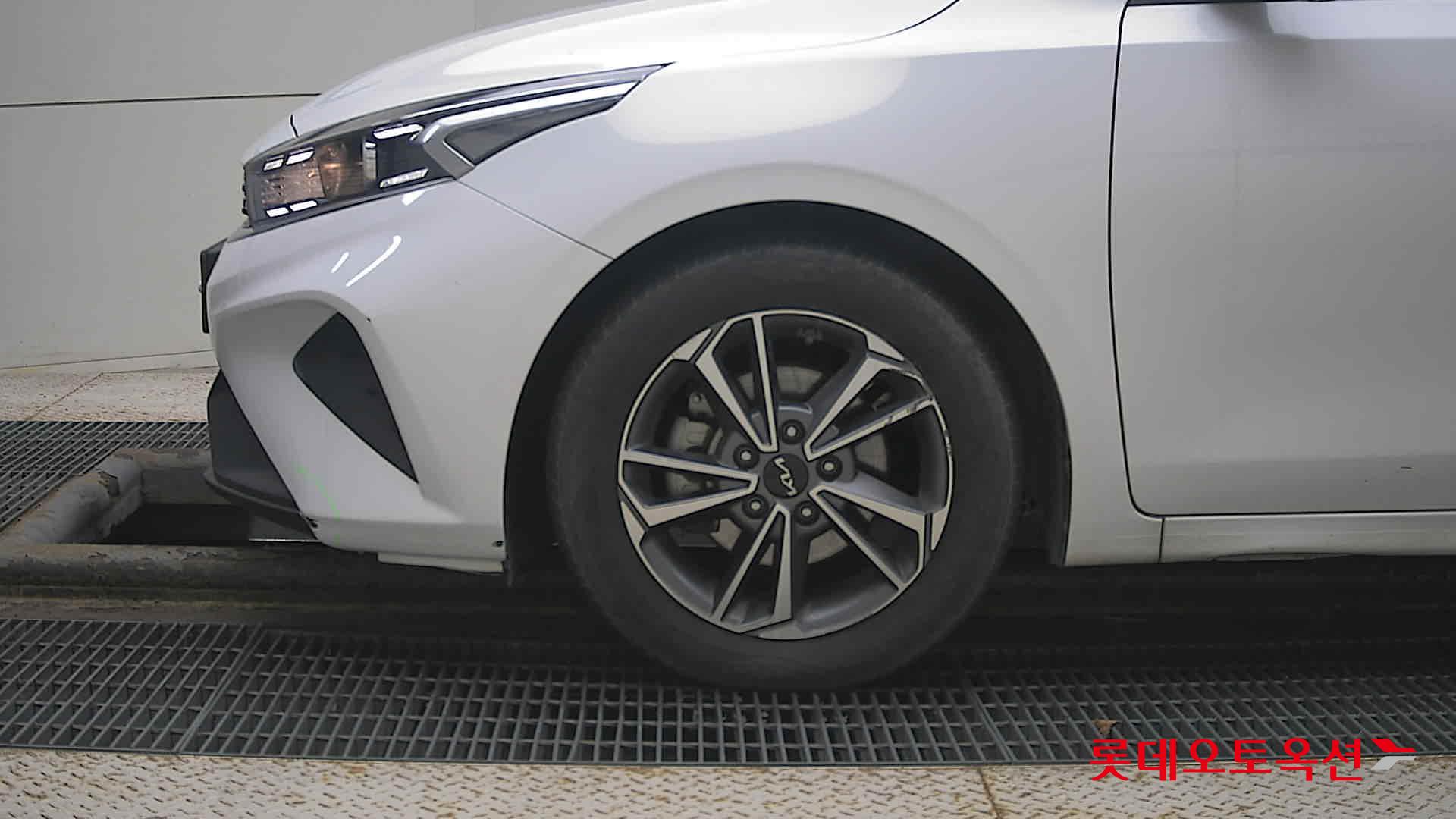 Kia K3 id 3436631 из Кореи 21