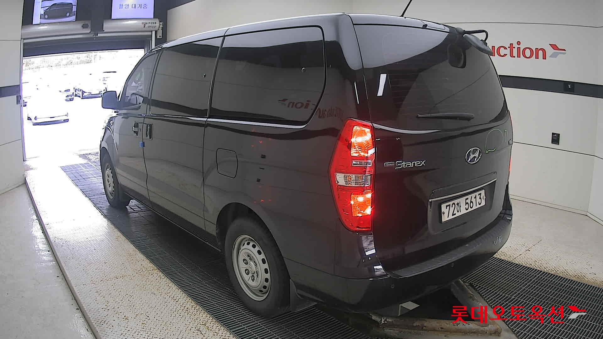Hyundai Grand Starex 2021 Timeless Black из Кореи, фото 6
