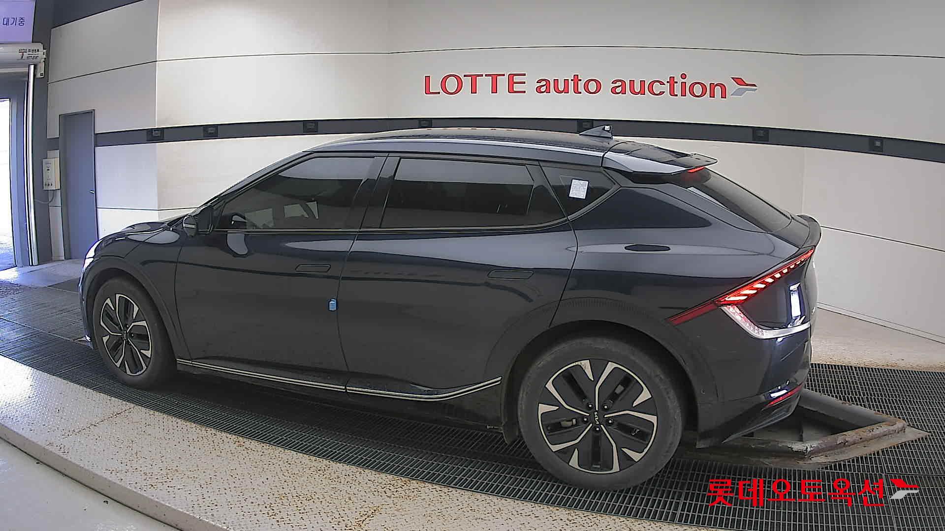 Kia EV6 id 3446762 из Кореи 11