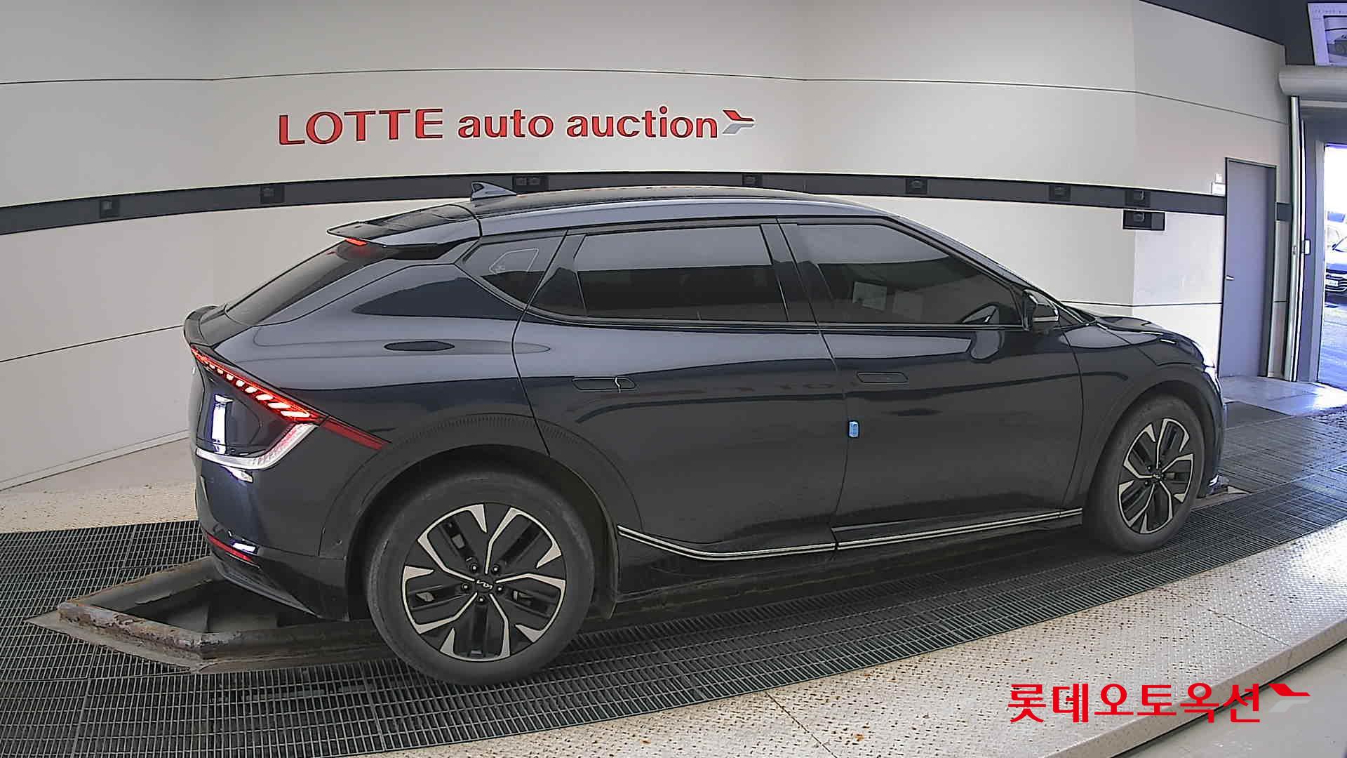 Kia EV6 id 3446762 из Кореи 18