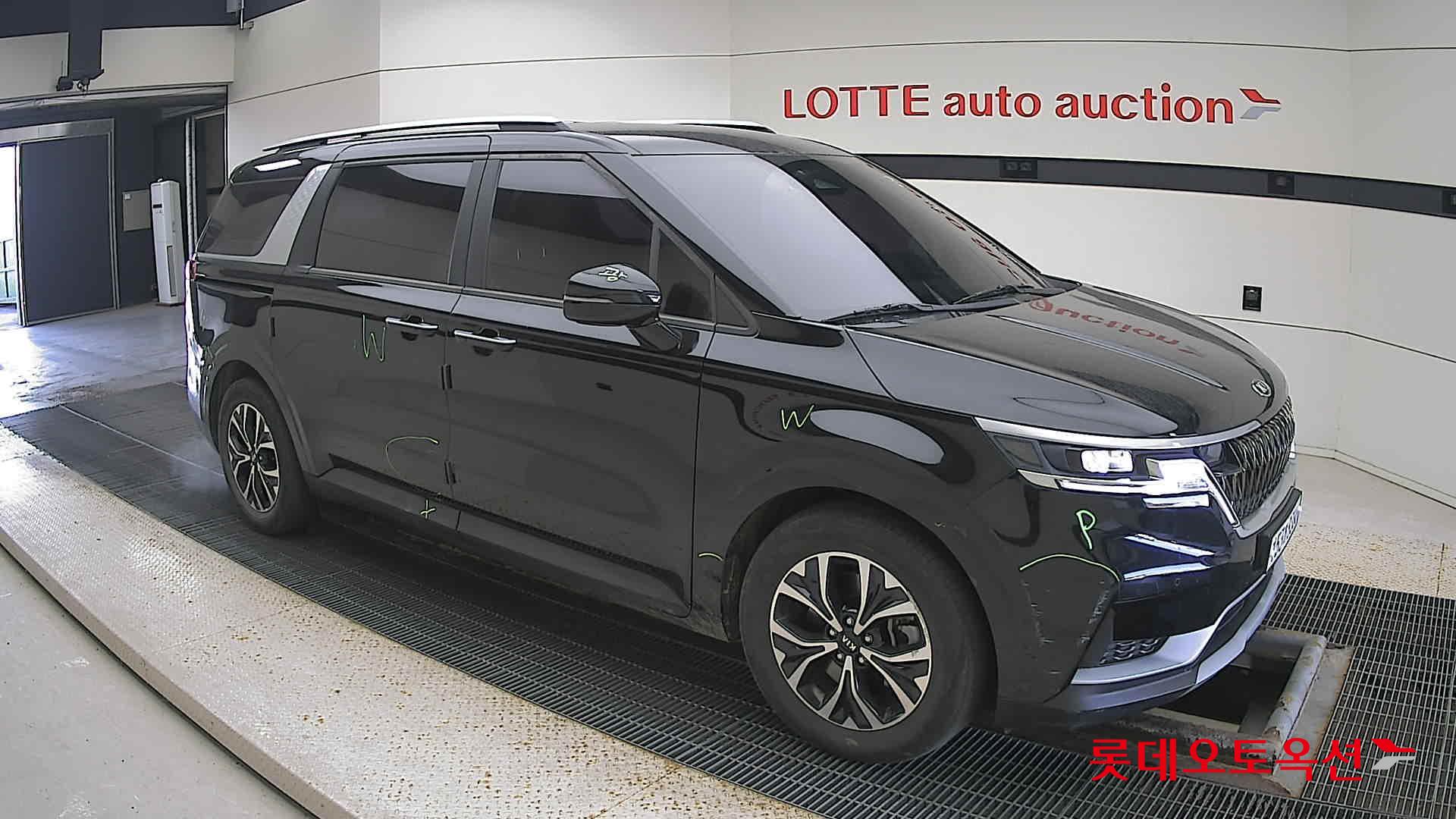 Kia Carnival id 3446759 из Кореи 16