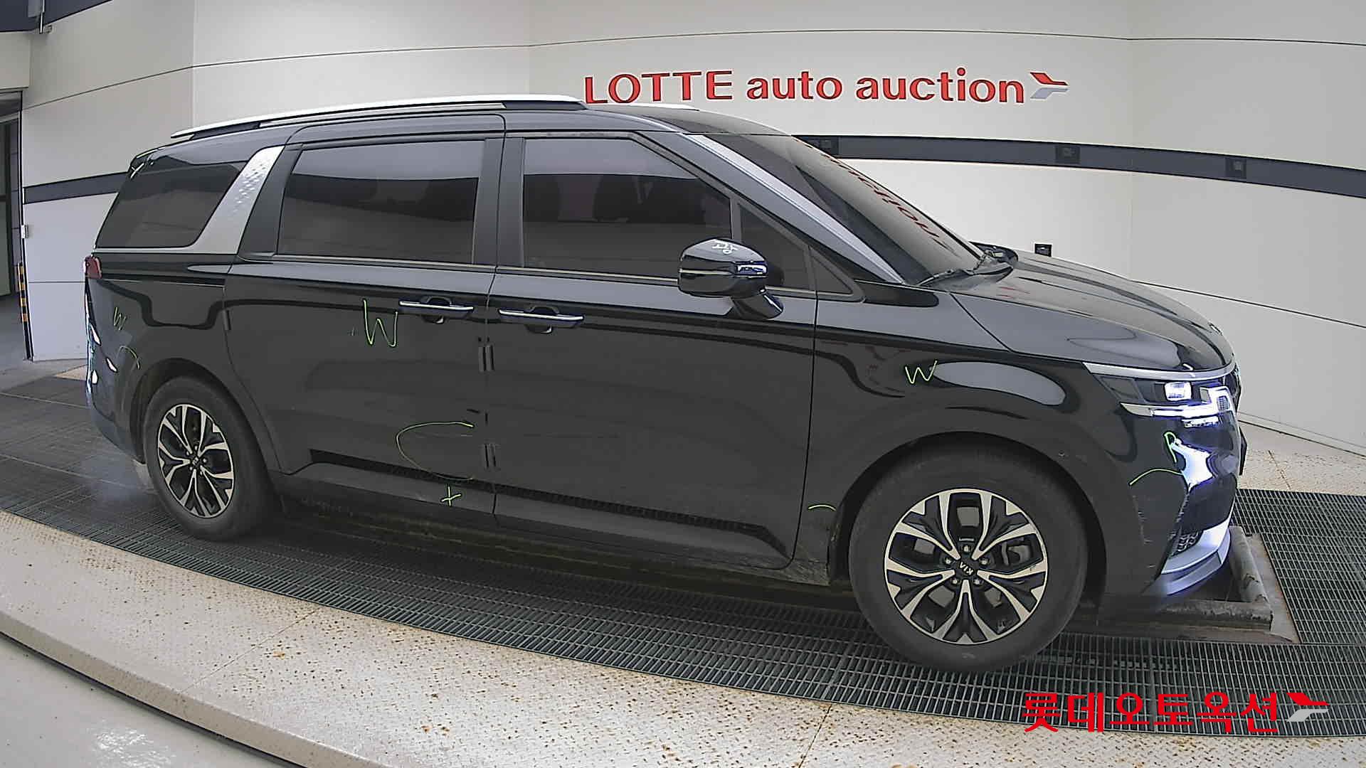 Kia Carnival id 3446759 из Кореи 17