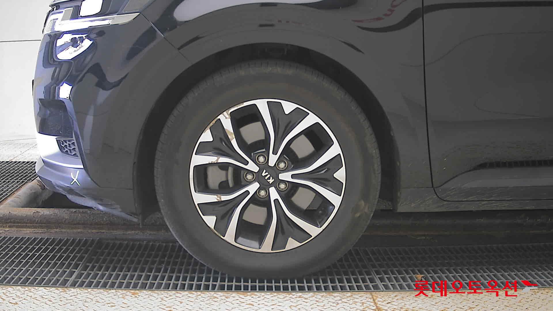 Kia Carnival id 3446759 из Кореи 21