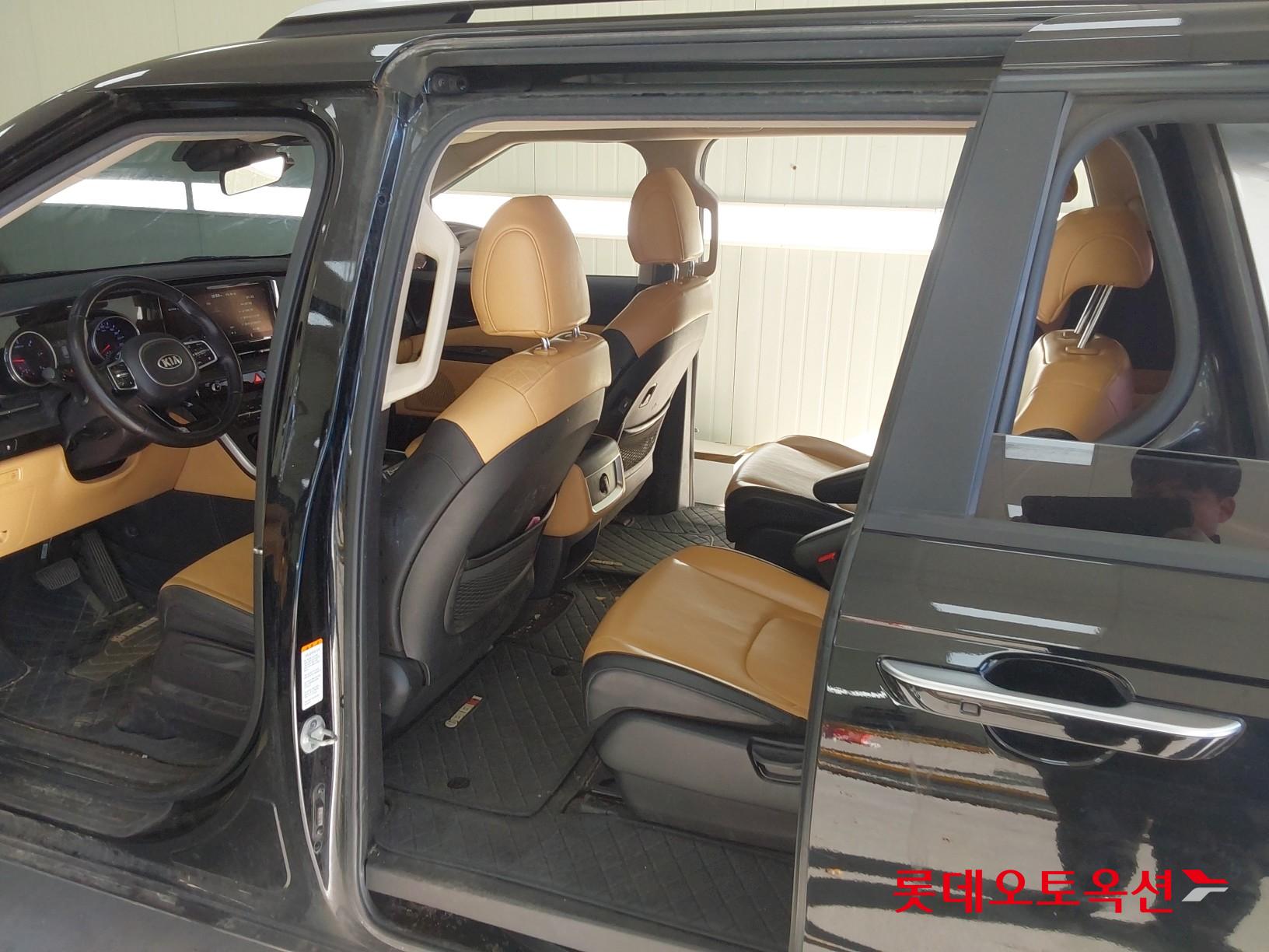 Kia Carnival id 3446759 из Кореи 36