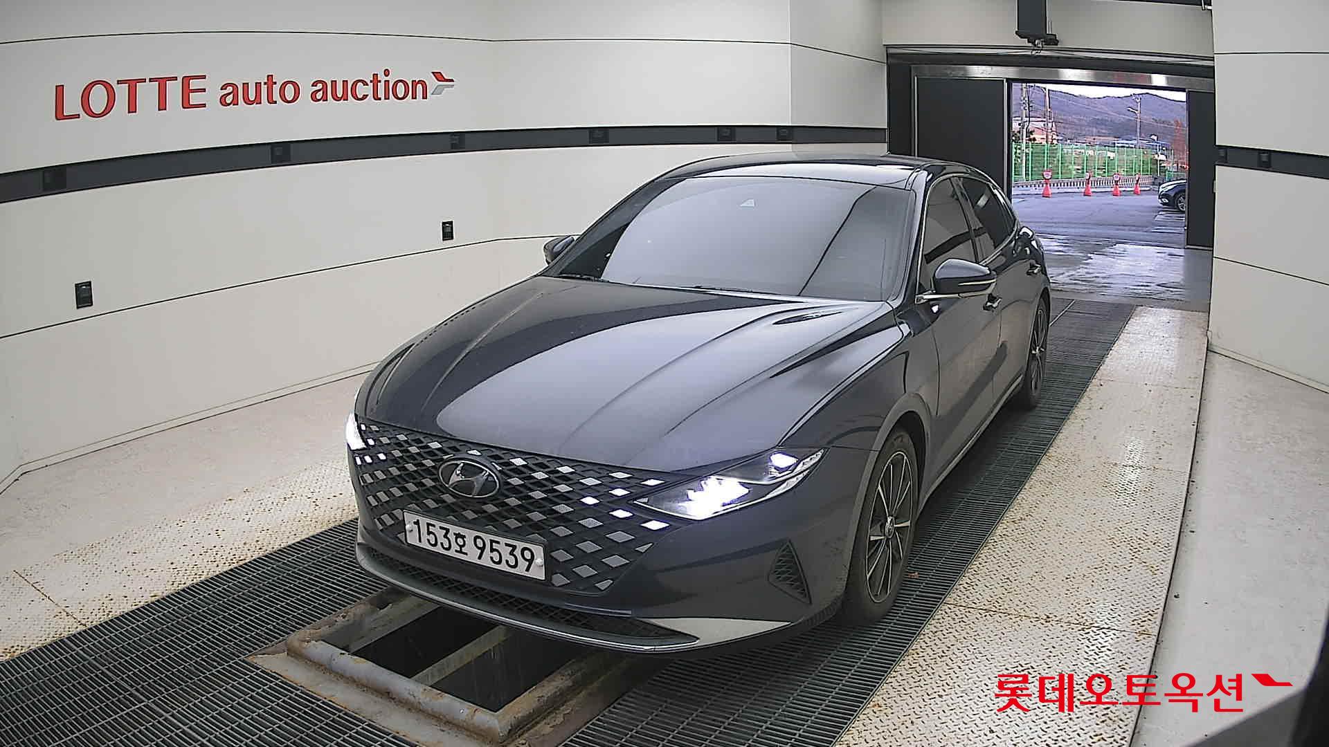 Hyundai Grandeur 2021 Oxford Blue из Кореи