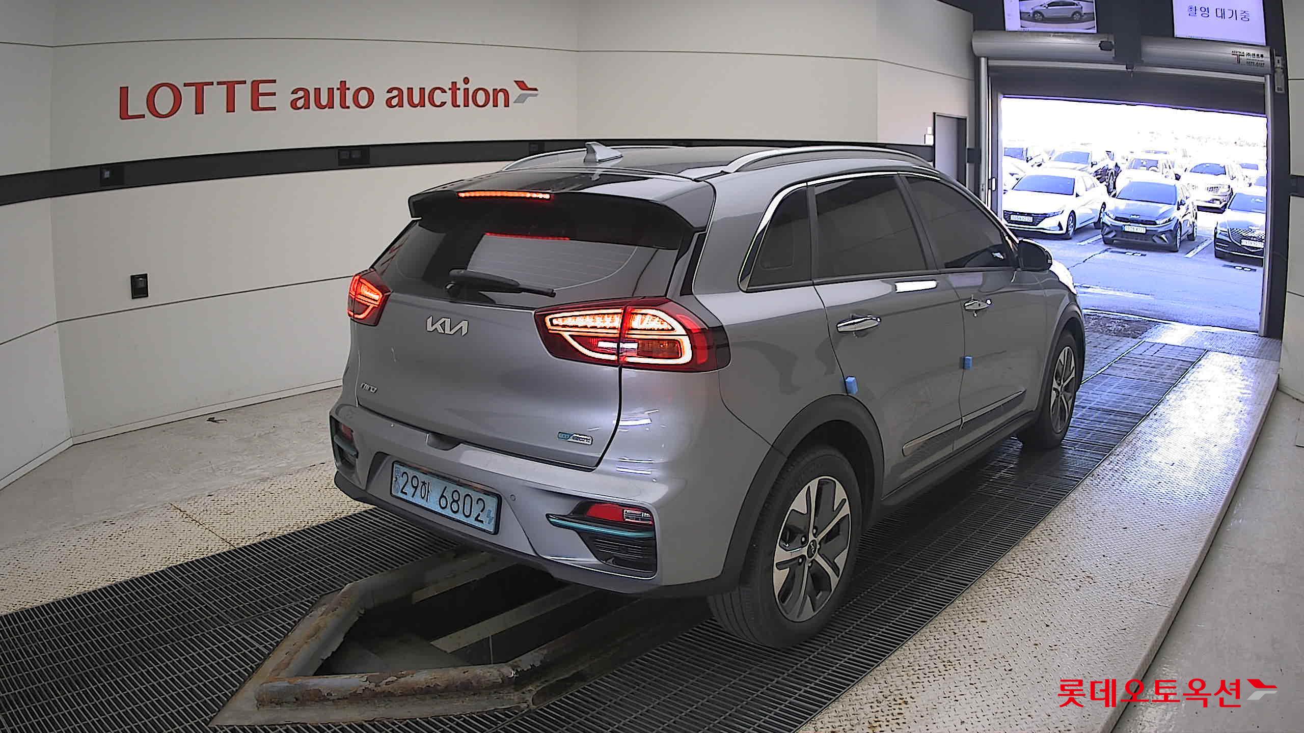 Kia Niro EV 2022 Steelgray из Кореи, фото 4