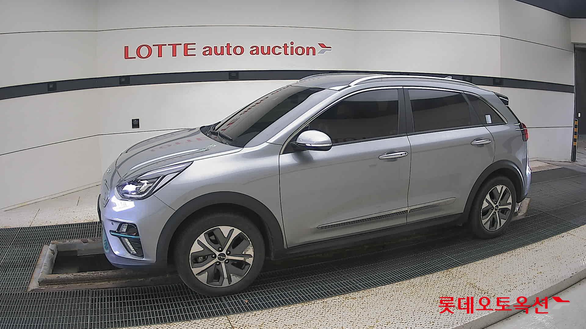 Kia Niro EV id 3446765 из Кореи 12