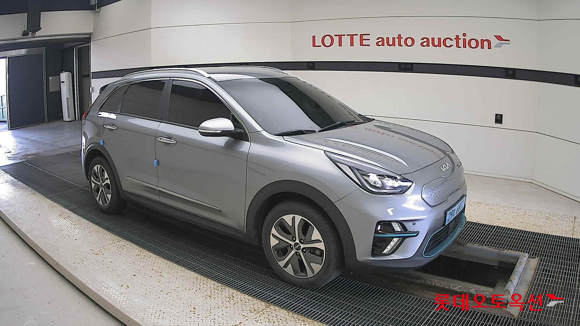 Kia Niro EV id 3446765 из Кореи 16