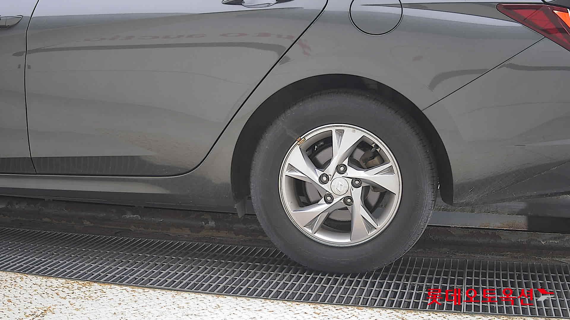 Hyundai Avante id 3436597 из Кореи 22