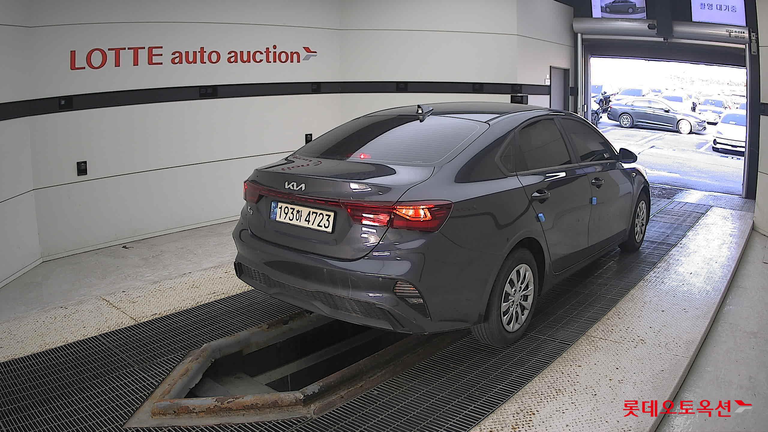 Kia K3 2022 Platinium Graphite из Кореи, фото 4