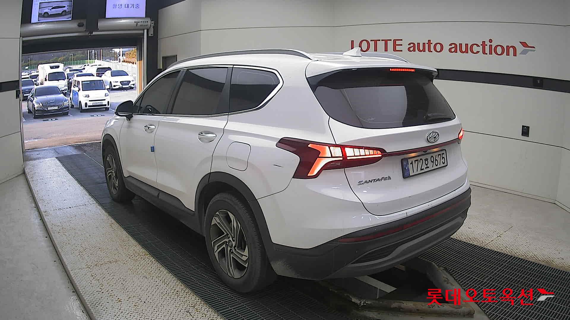 Hyundai Santa Fe 2023 Creamy White Pearl (optional) из Кореи, фото 6