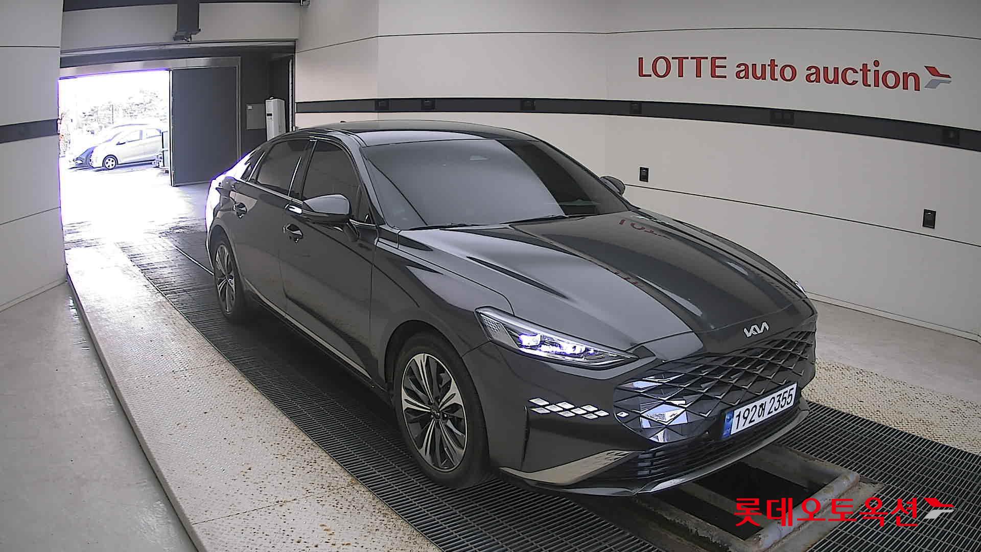 Kia K8 Hybrid 2023 Interstellagray из Кореи, фото 2