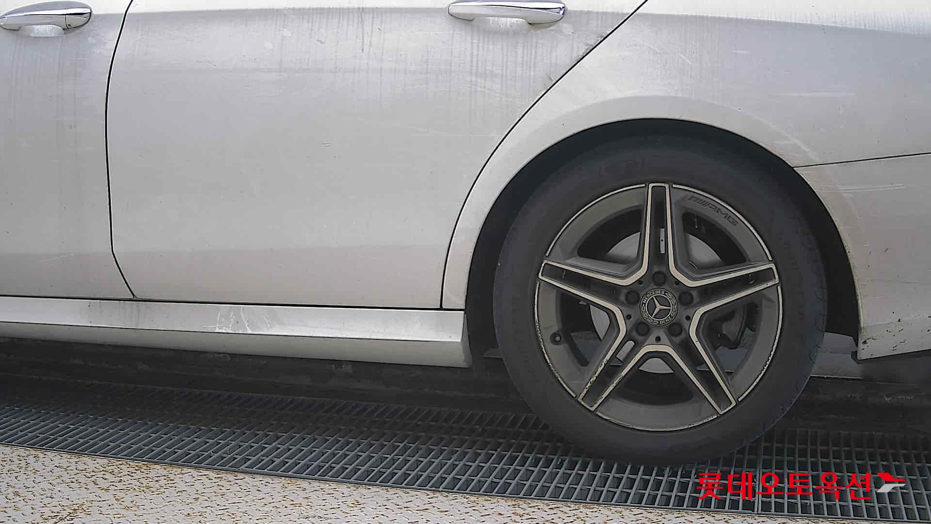 Mercedes-Benz Mercedes-Benz E250 id 3441833 из Кореи 22