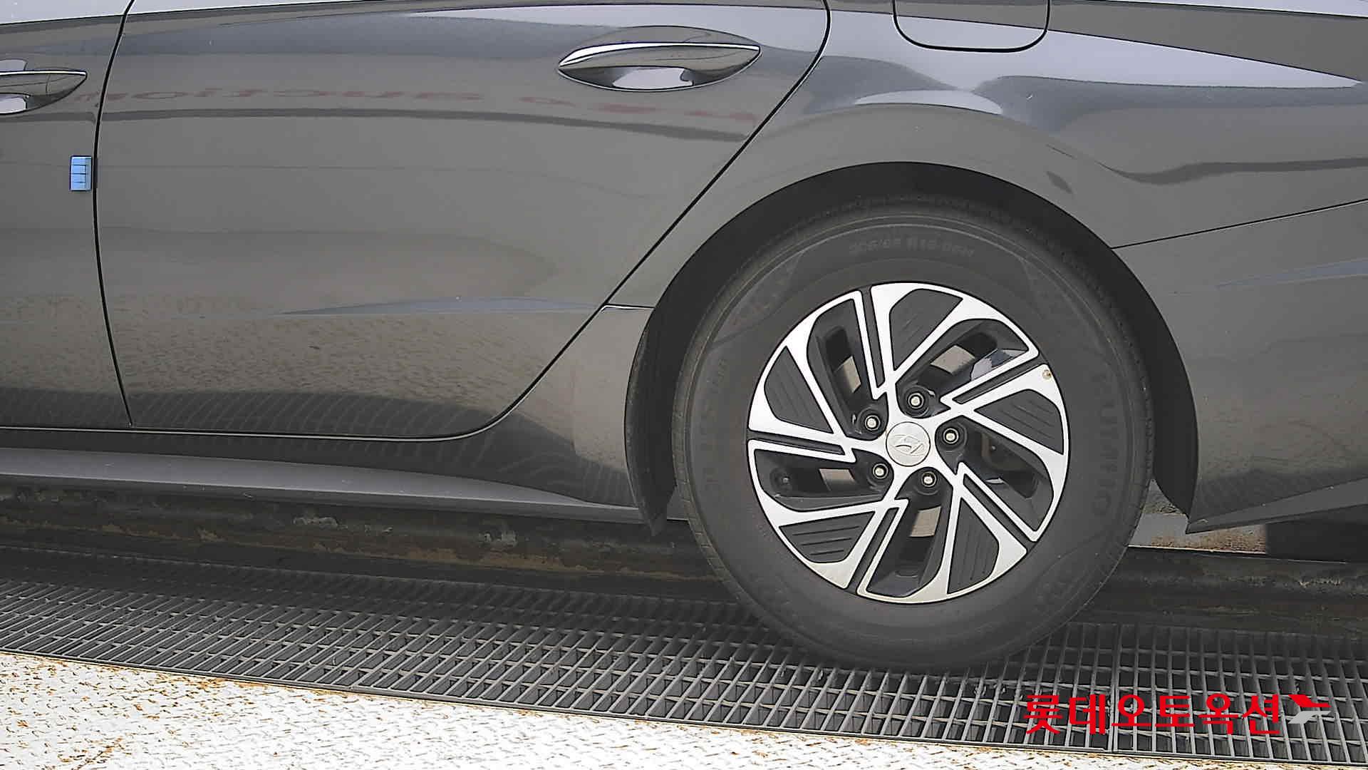 Hyundai Sonata Hybrid id 3436567 из Кореи 22