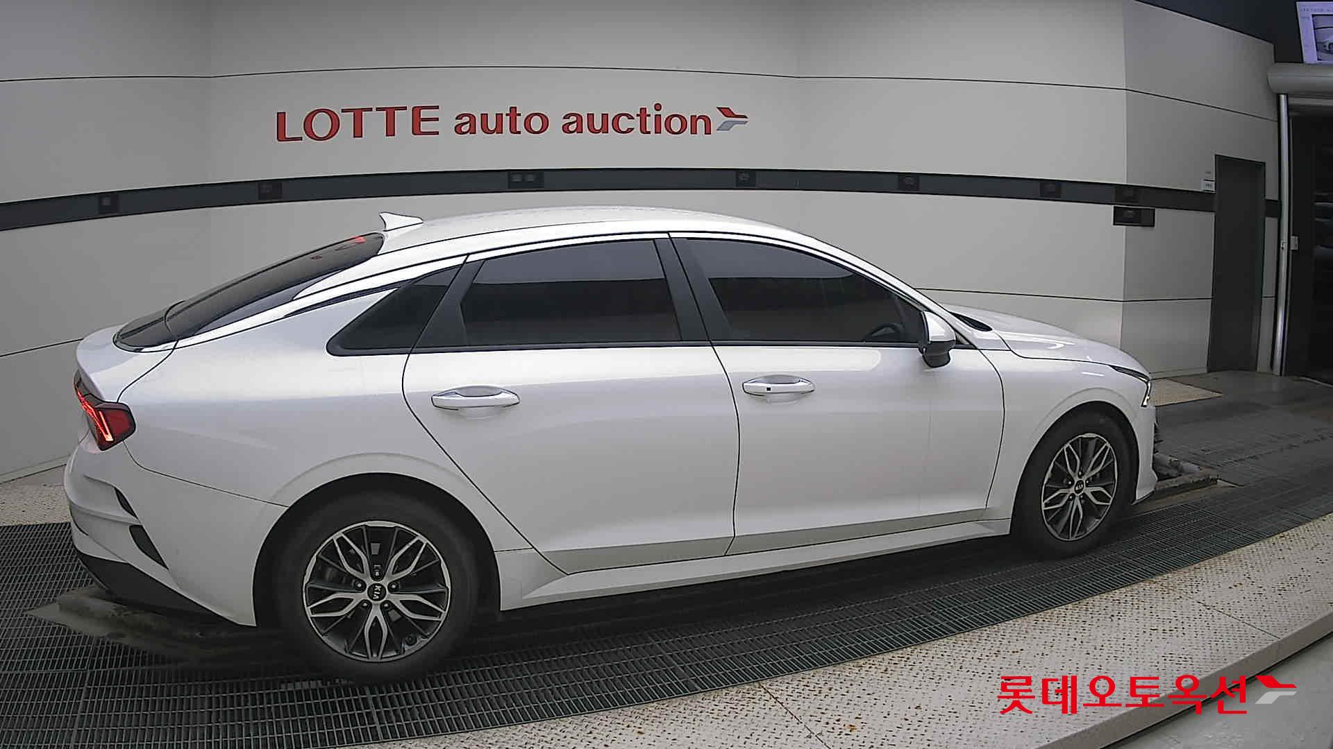 Kia K5 id 3461952 из Кореи 18