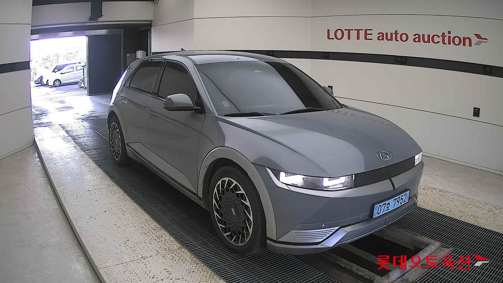 Hyundai IONIQ 5 2022 Galactic Grey Metallic из Кореи, фото 2