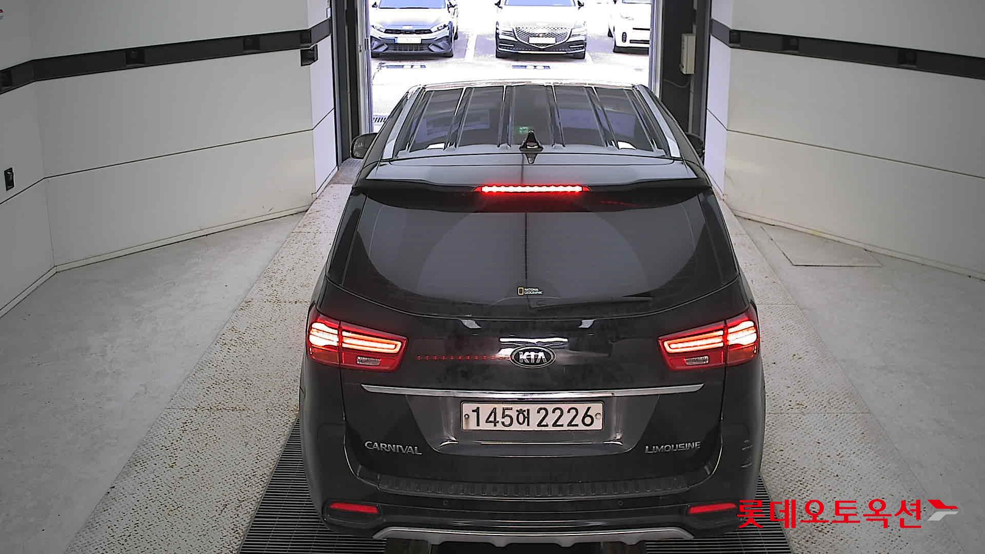 Kia Carnival Limousine 2020 Aurora Black Pearl из Кореи, фото 5