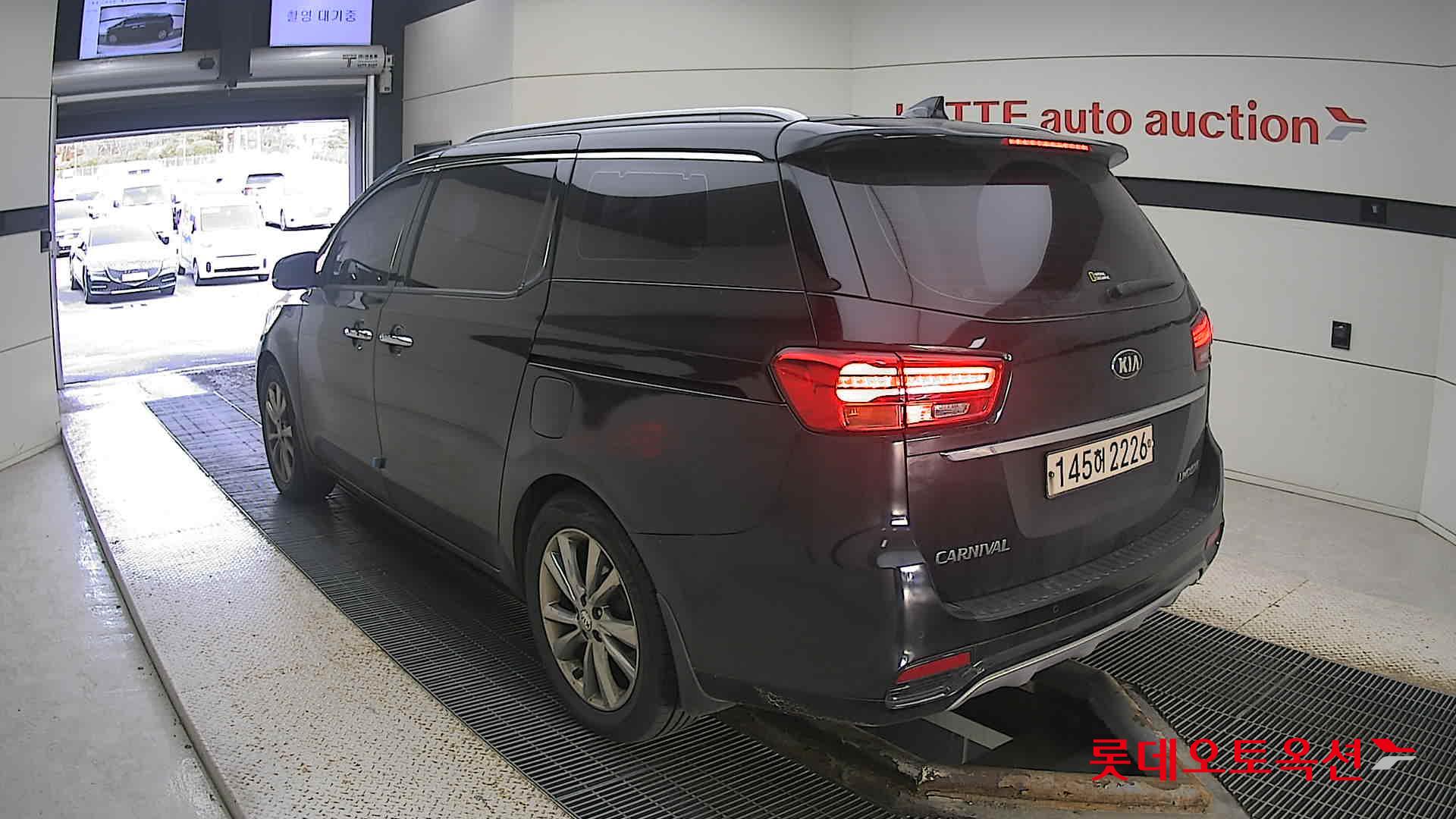 Kia Carnival Limousine 2020 Aurora Black Pearl из Кореи, фото 6