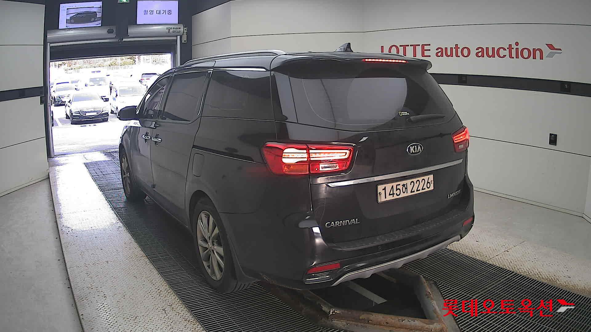 Kia Carnival Limousine id 3441815 из Кореи 9