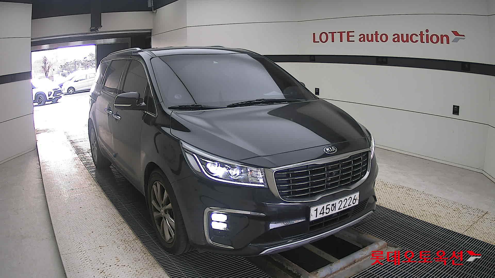 Kia Carnival Limousine id 3441815 из Кореи 15