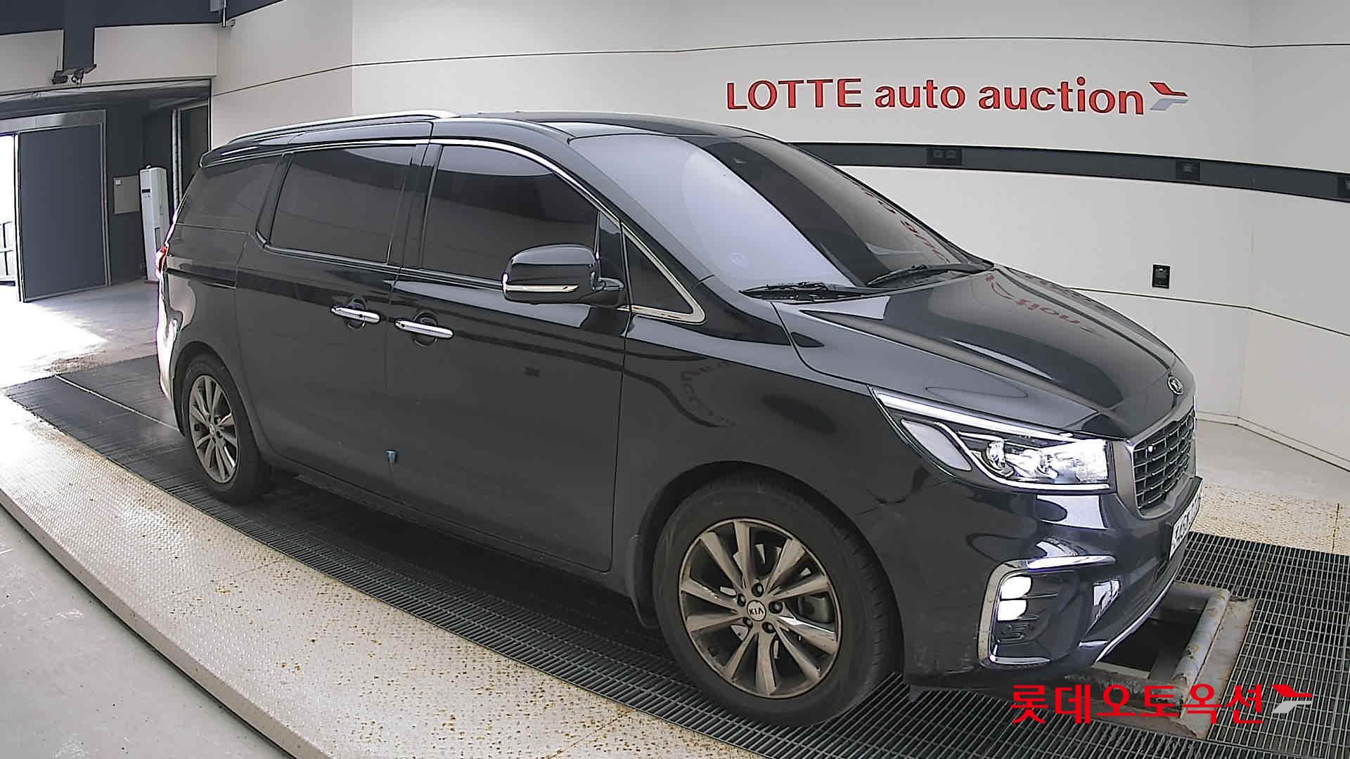 Kia Carnival Limousine id 3441815 из Кореи 16