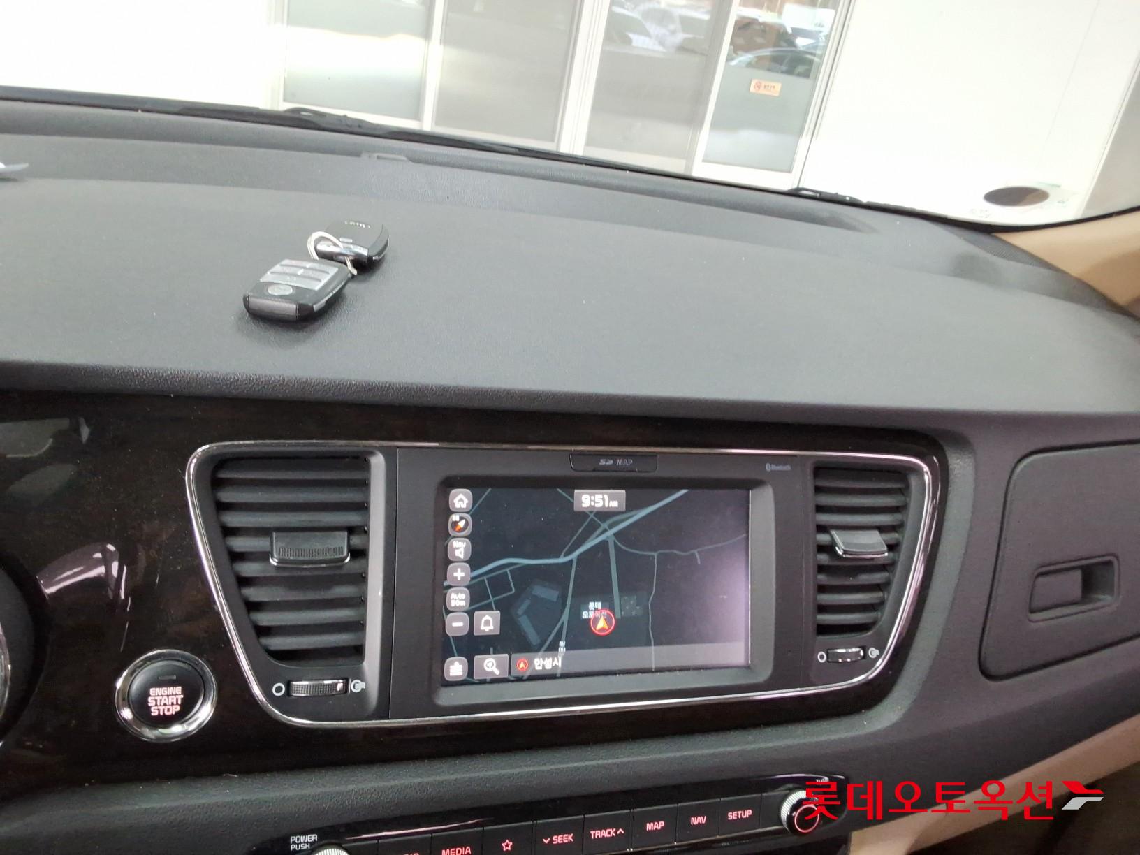 Kia Carnival Limousine id 3441815 из Кореи 30