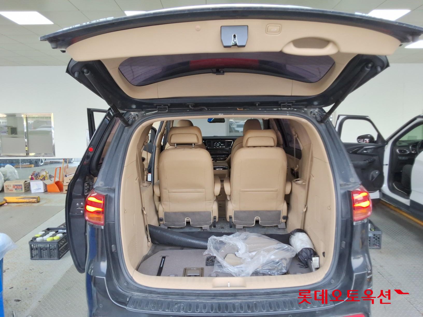 Kia Carnival Limousine id 3441815 из Кореи 37