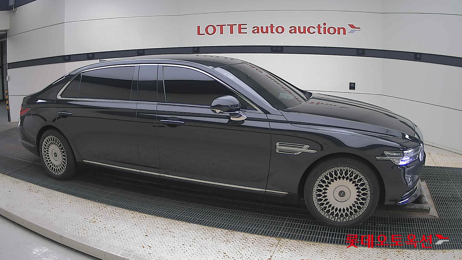 Hyundai G90 LIMOUSINE id 3436622 из Кореи 17