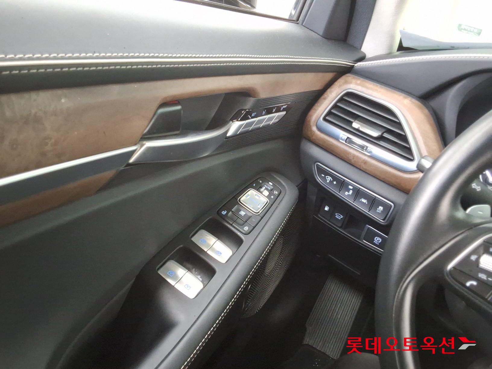 Hyundai G90 LIMOUSINE id 3436622 из Кореи 28