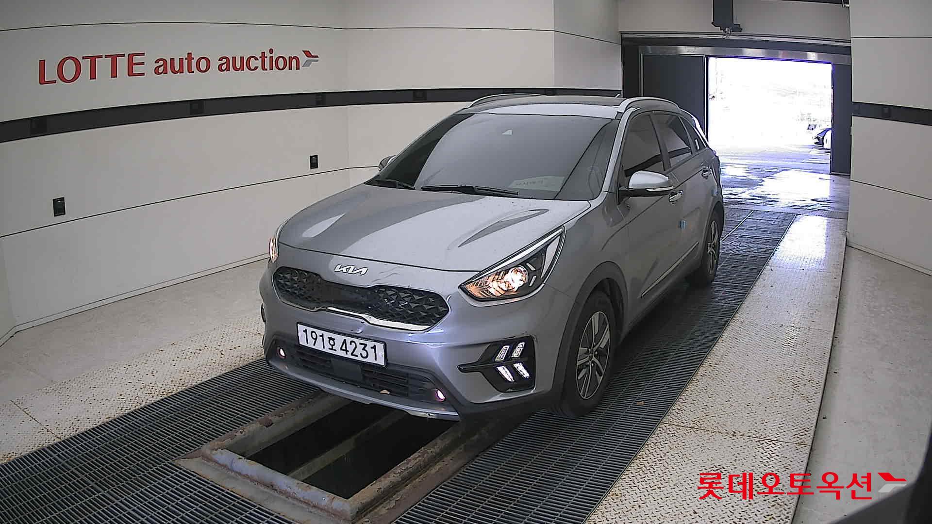 Kia Niro Hybrid 2022 Steelgray из Кореи