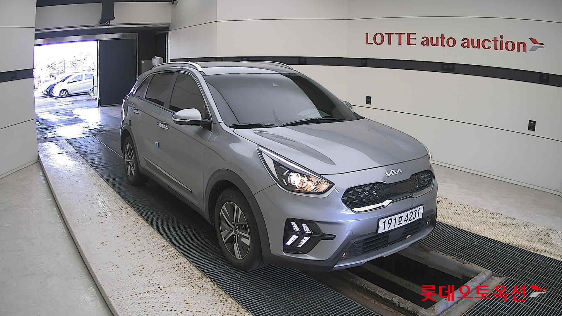 Kia Niro Hybrid 2022 Steelgray из Кореи, фото 2