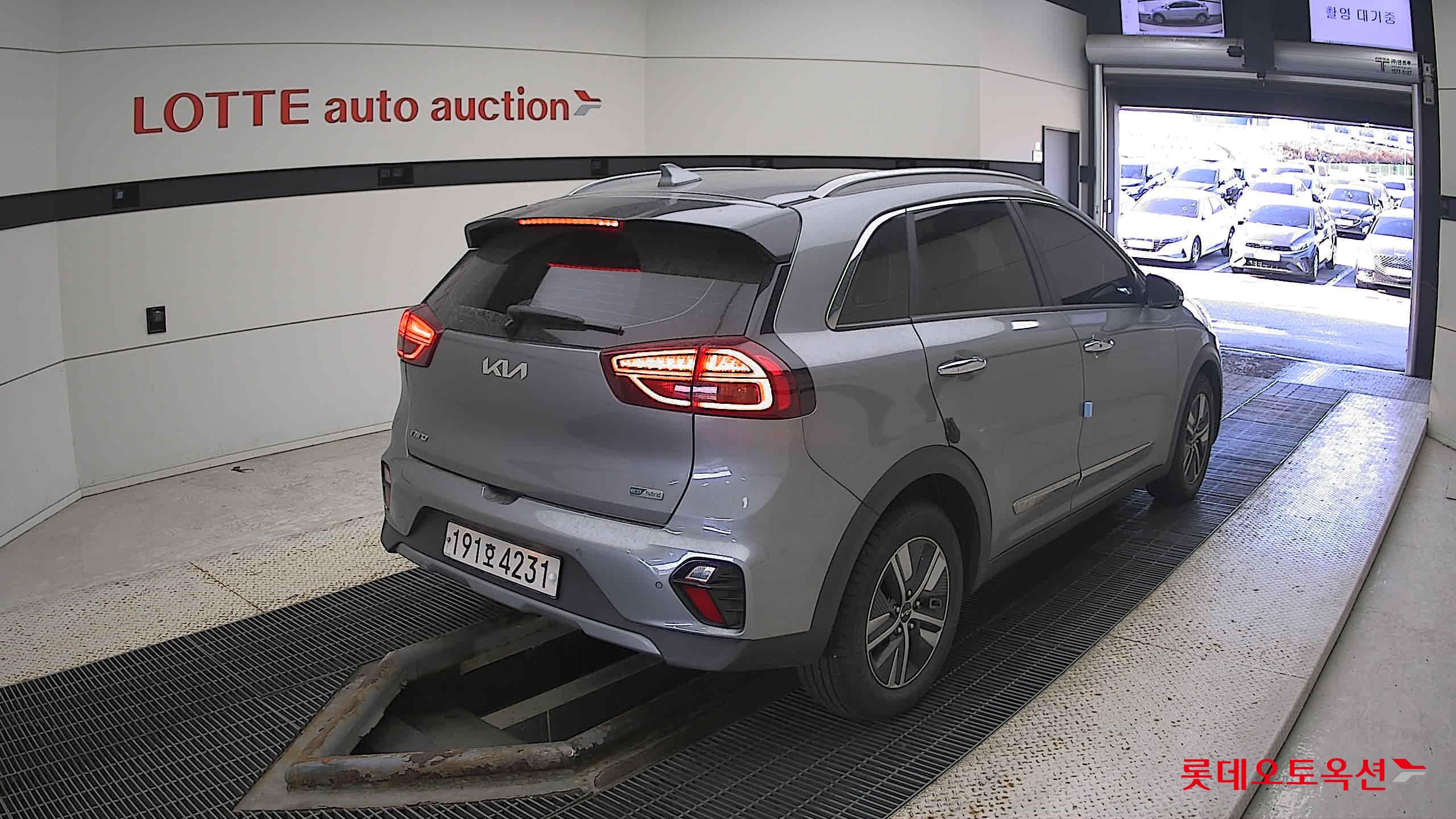 Kia Niro Hybrid 2022 Steelgray из Кореи, фото 4