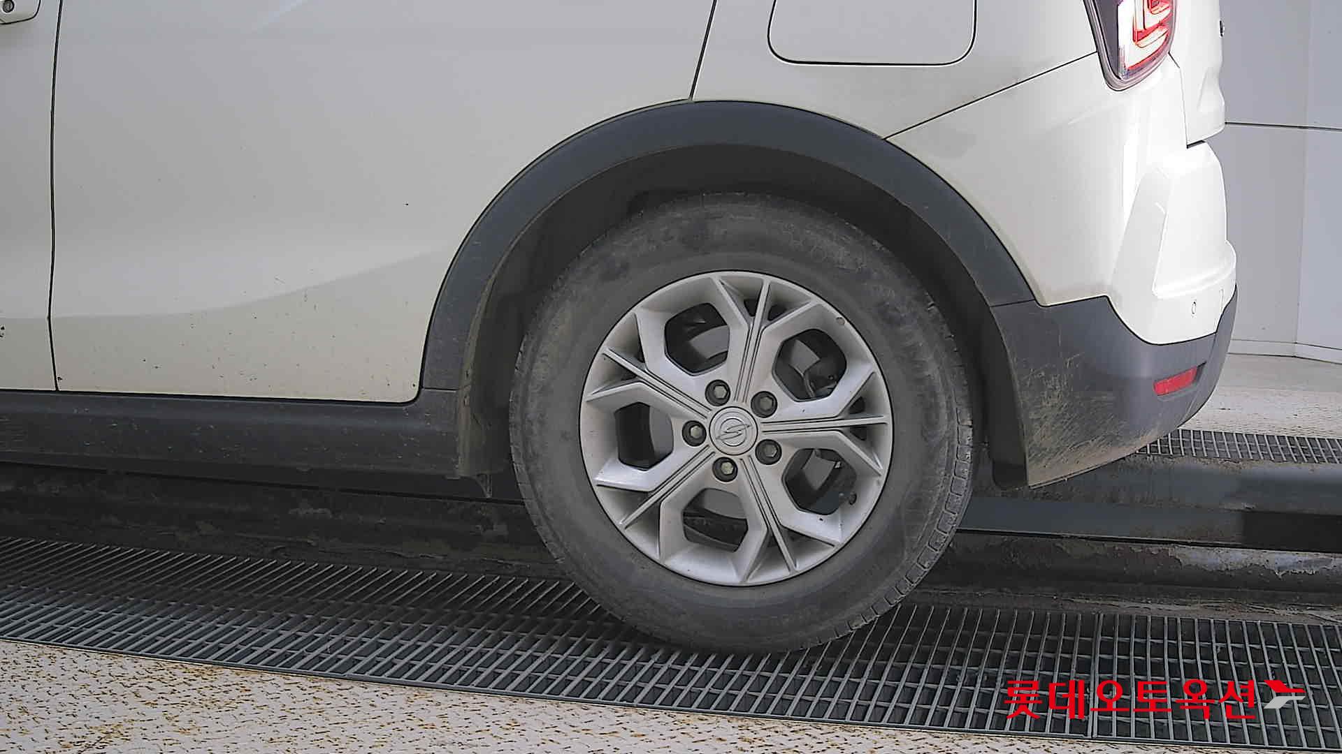 SsangYong Tivoli id 3441827 из Кореи 22