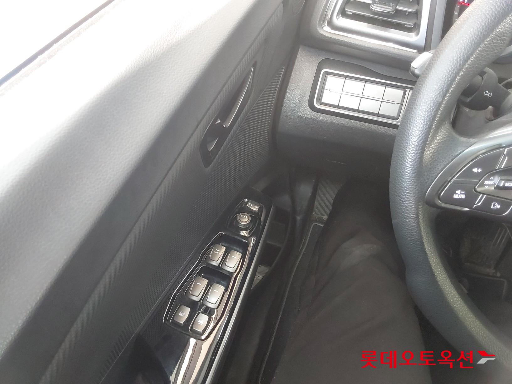 SsangYong Tivoli id 3441827 из Кореи 28