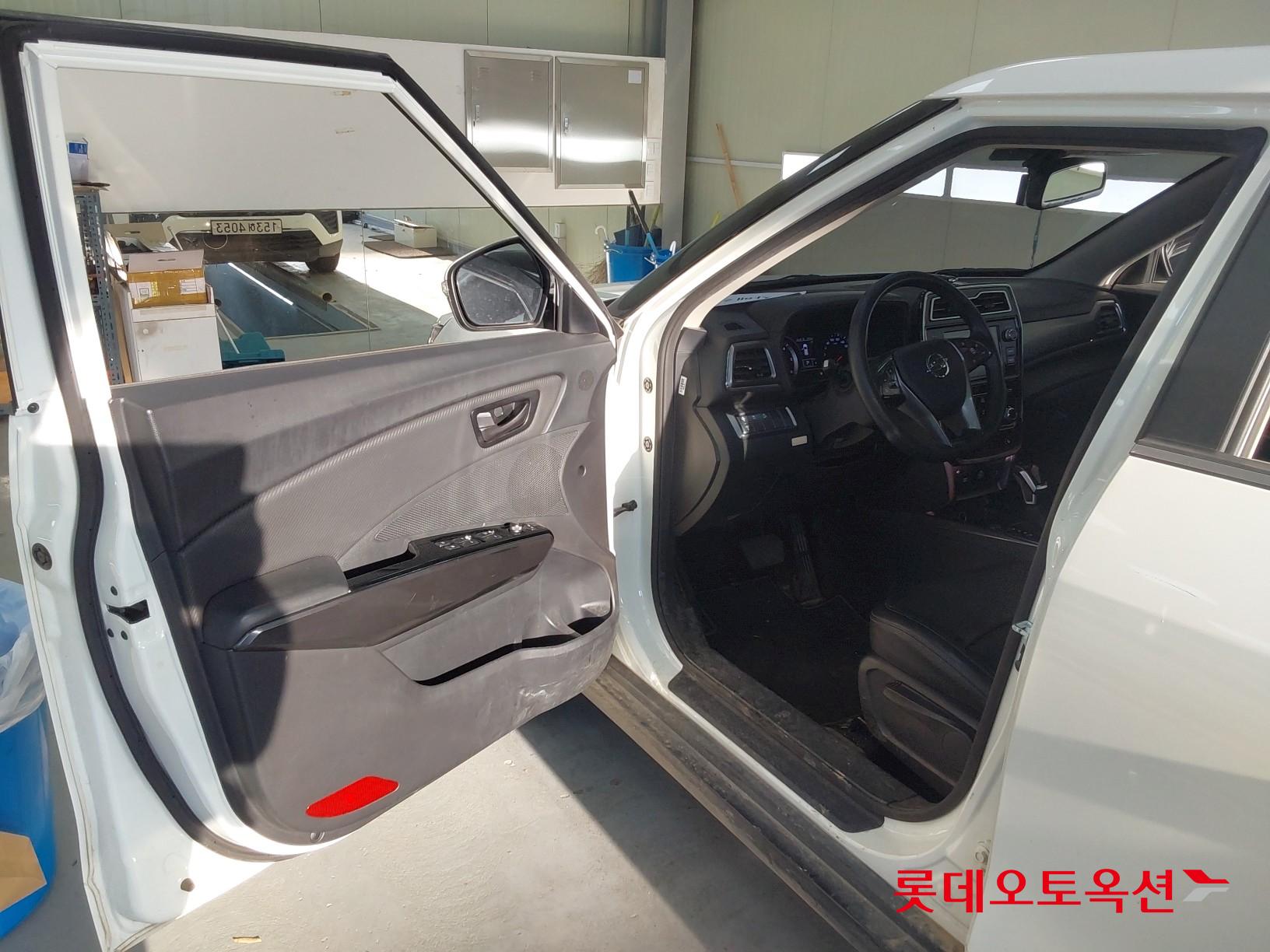 SsangYong Tivoli id 3441827 из Кореи 34