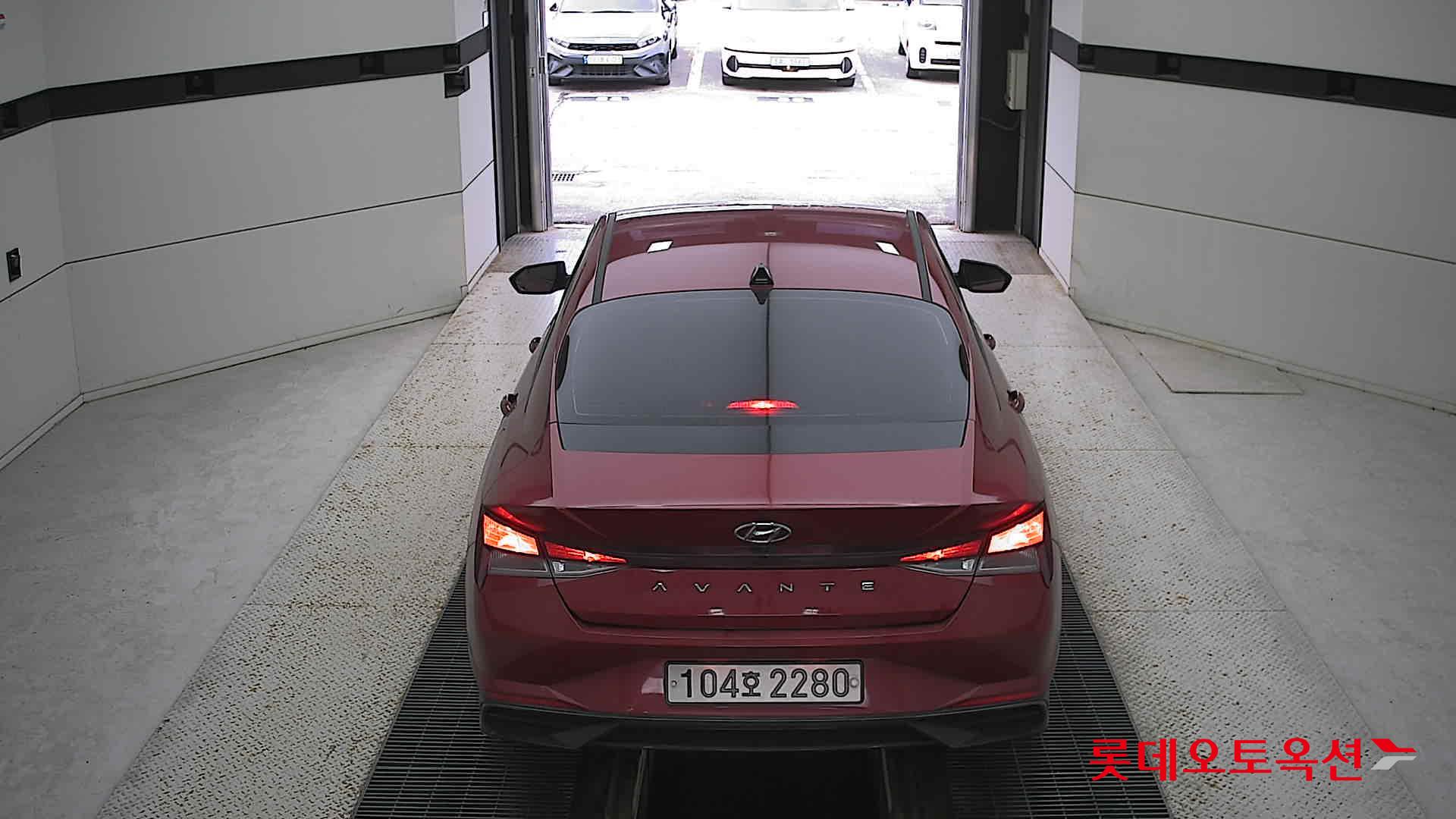 Hyundai Avante 2021 Fire Red из Кореи, фото 5