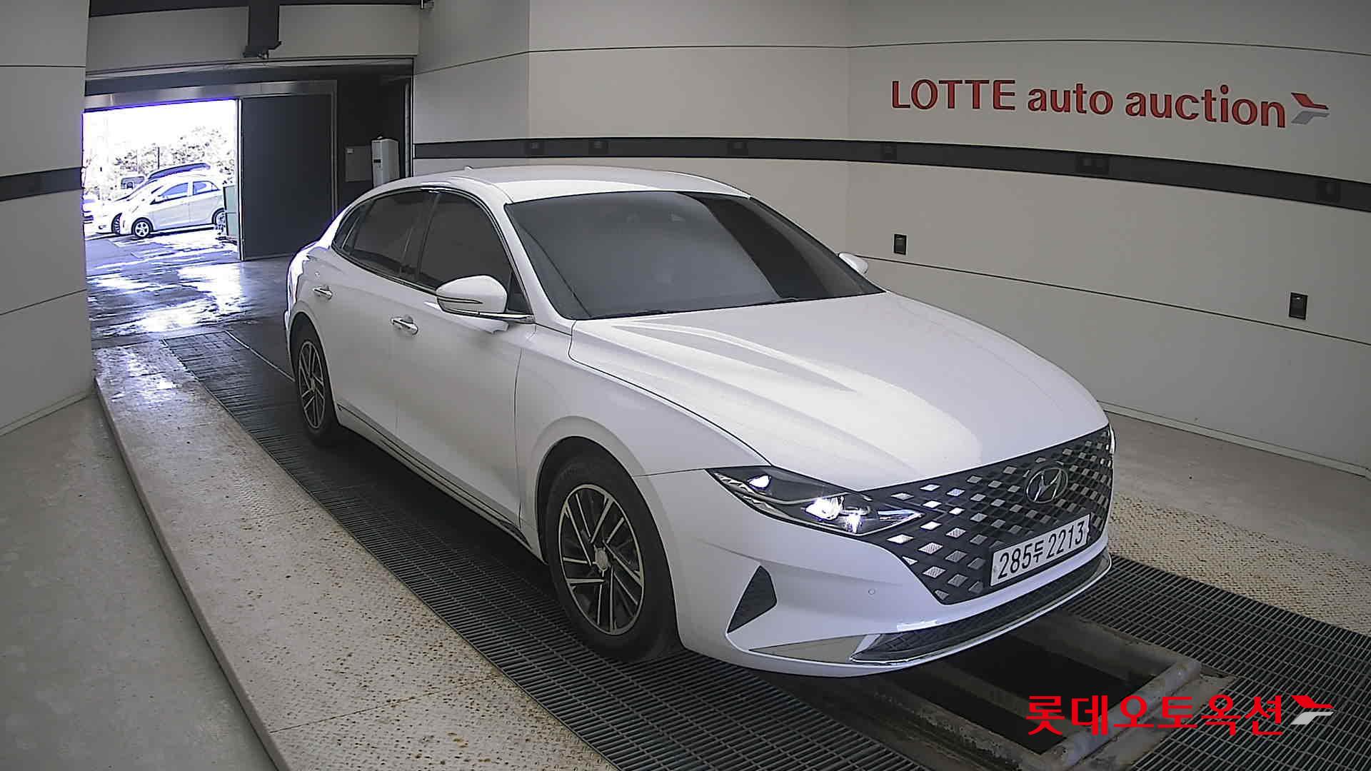 Hyundai Grandeur 2020 White cream (optional) из Кореи, фото 2