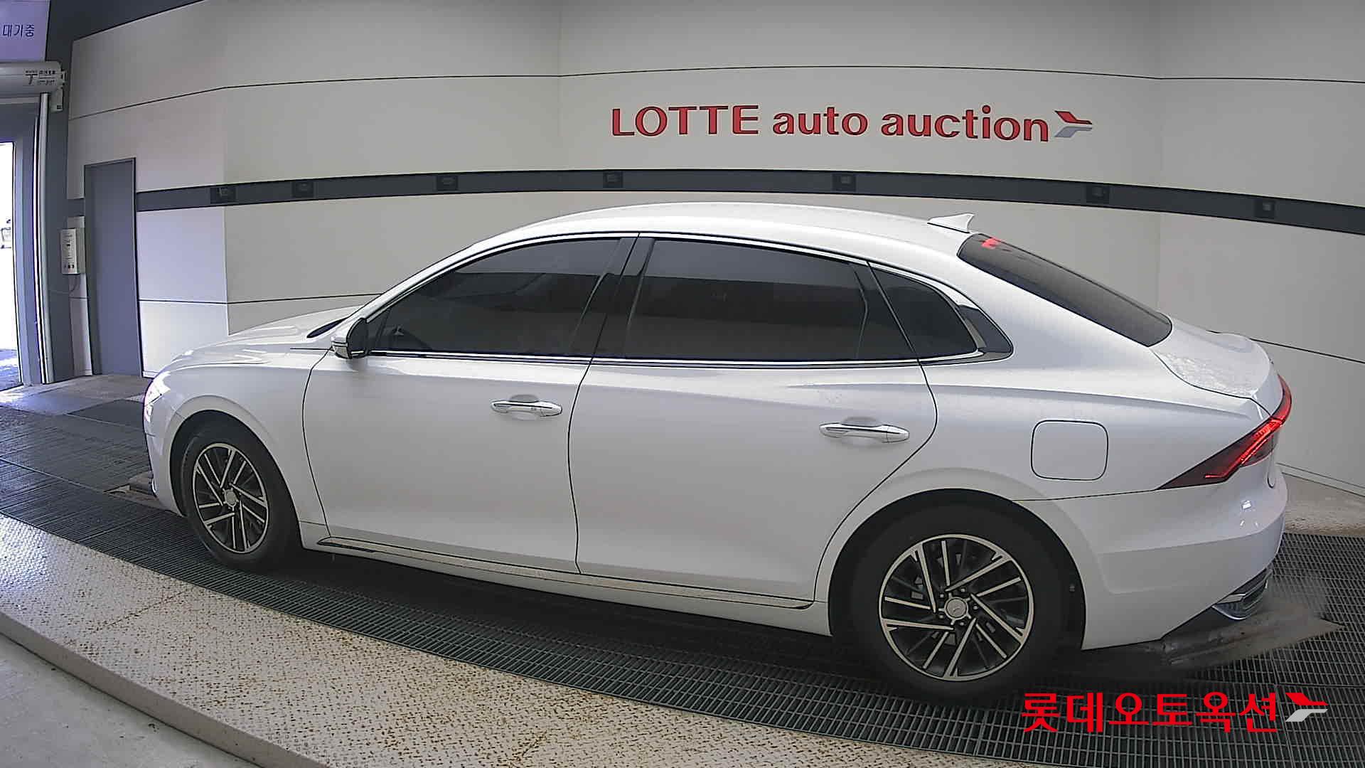 Hyundai Grandeur id 3628774 из Кореи 11