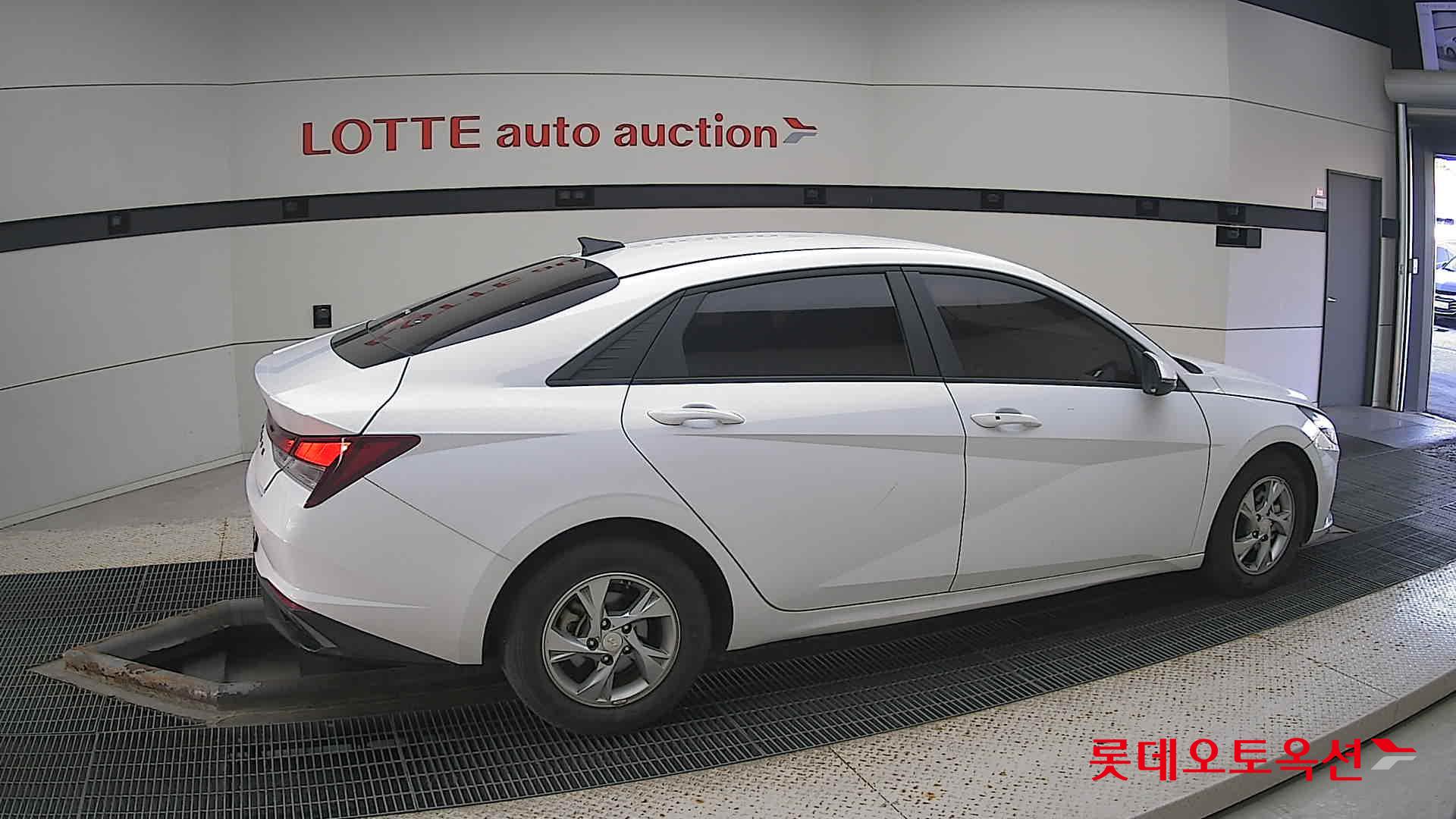 Hyundai Avante id 3436614 из Кореи 18