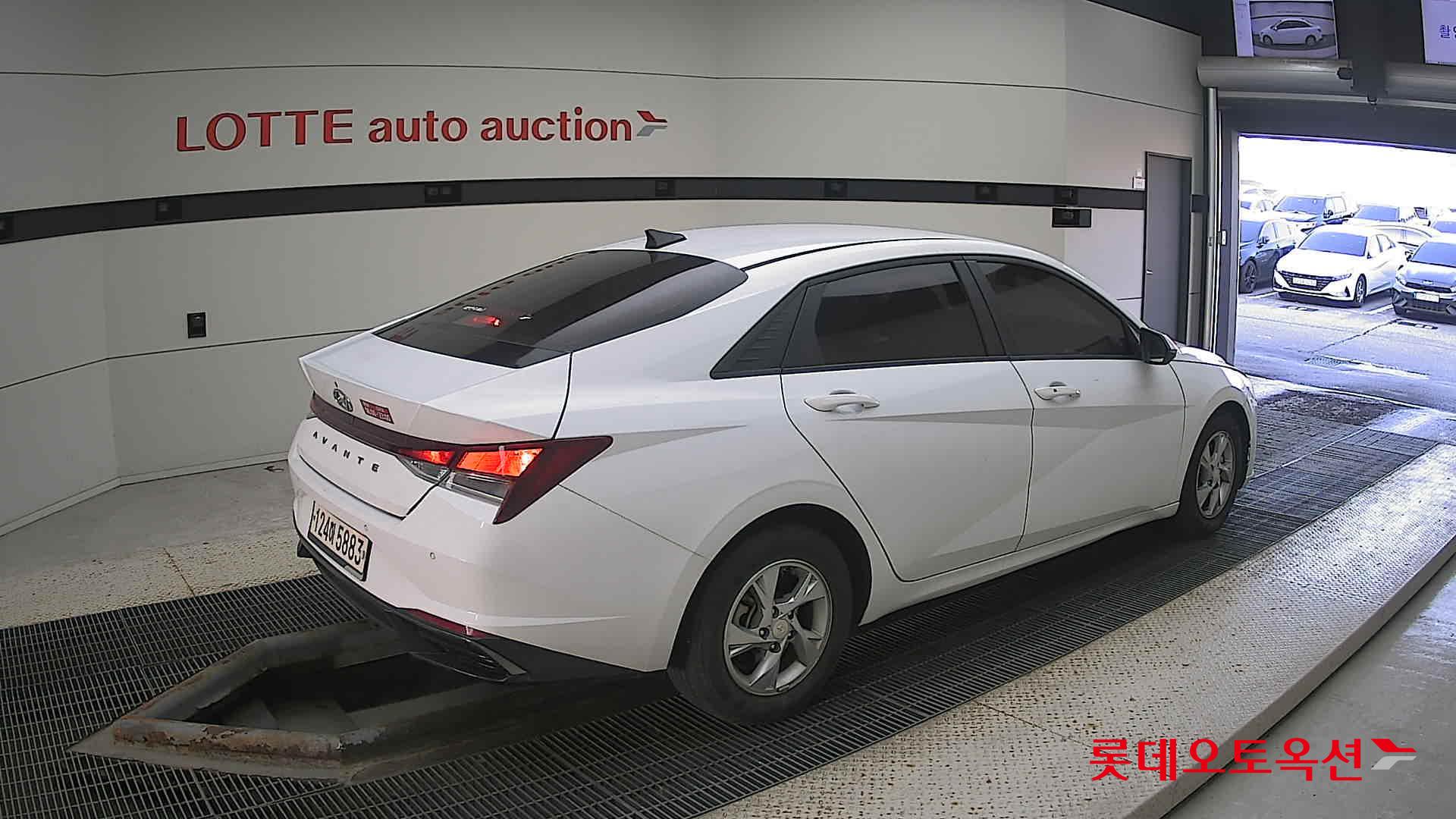 Hyundai Avante id 3436614 из Кореи 19